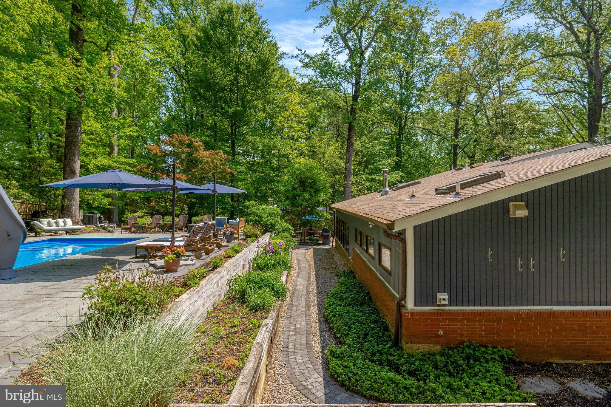 MANTUA - Residential