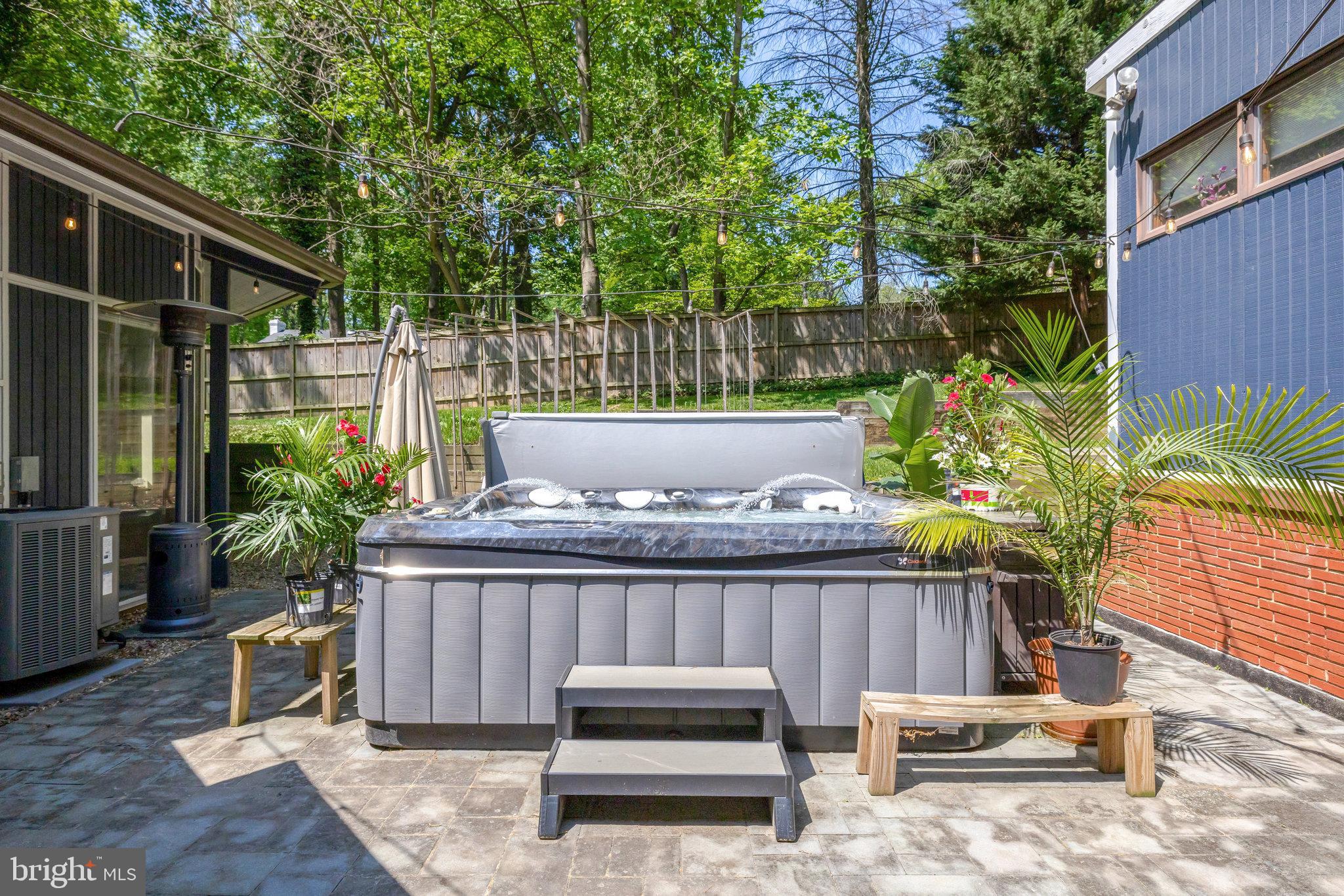 MANTUA - Residential