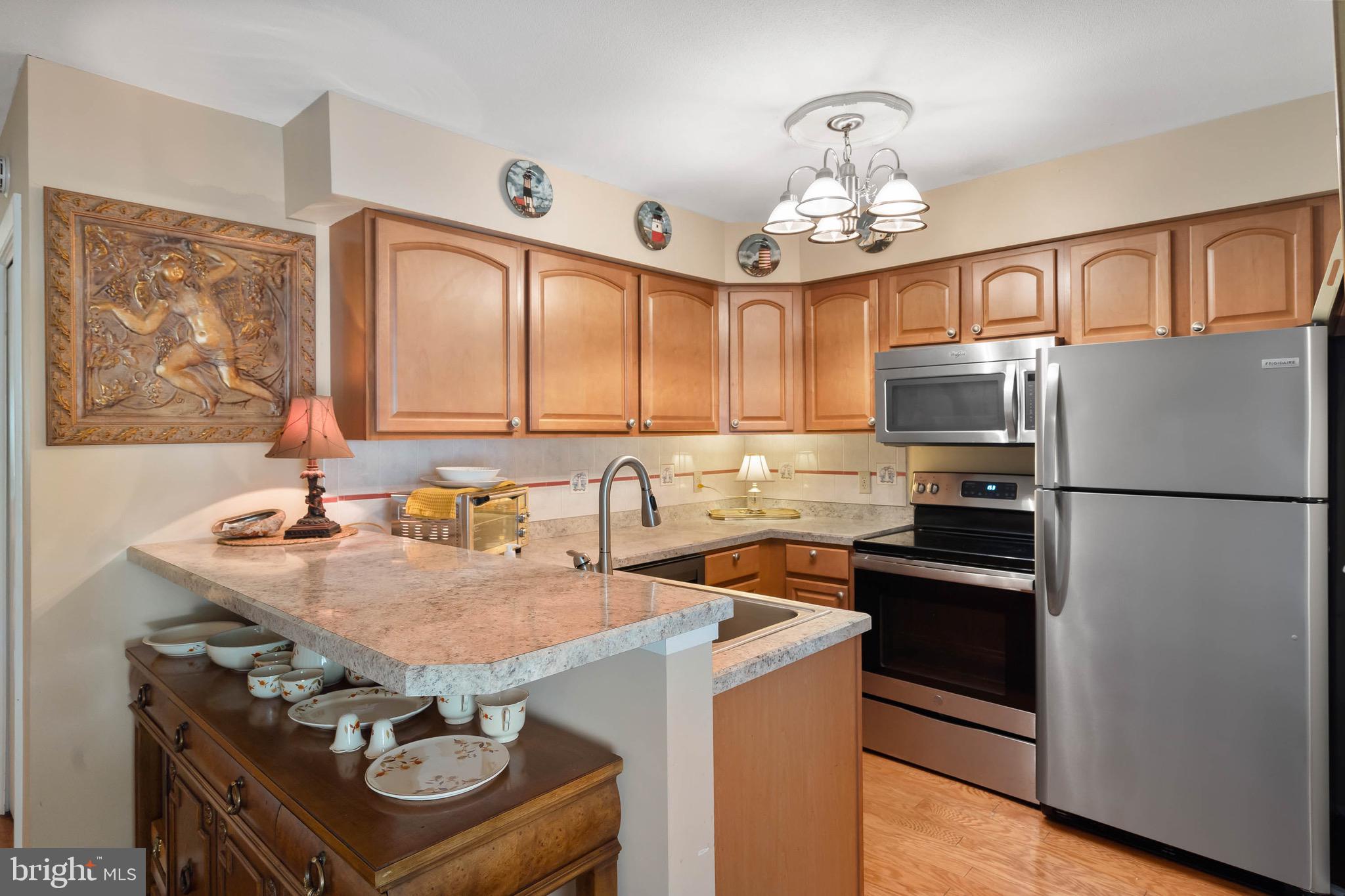 38296 HUMMINGBIRD LANE 255