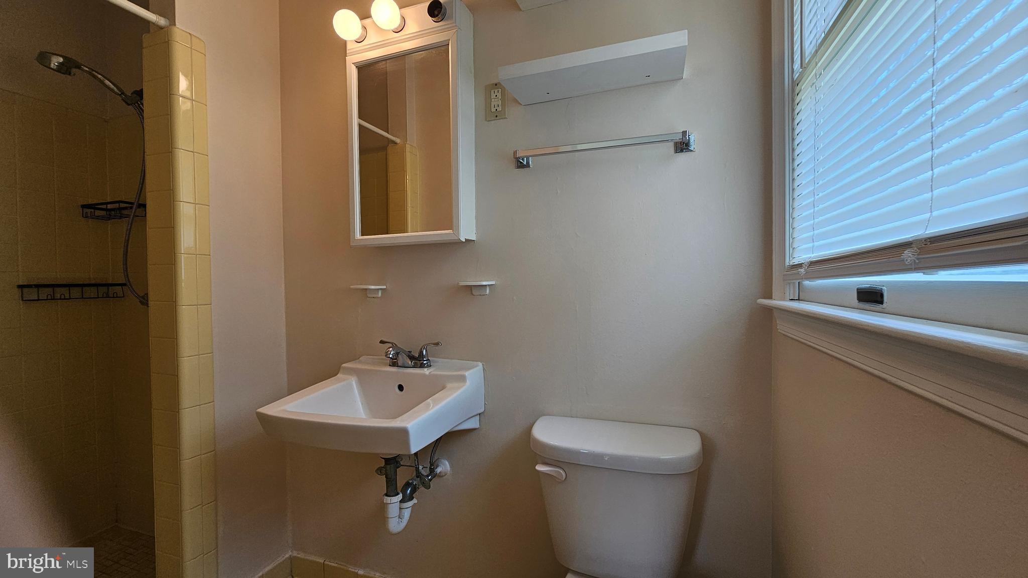 PEACOCK MANOR - Residential