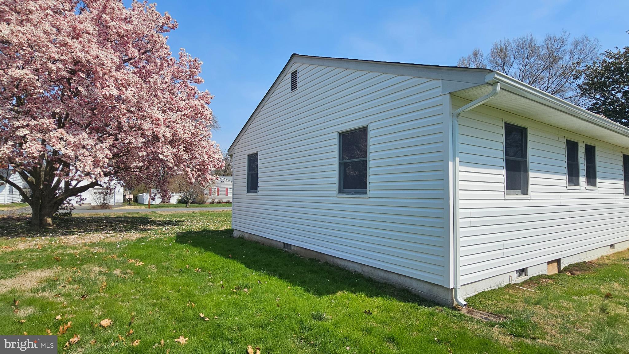 PEACOCK MANOR - Residential