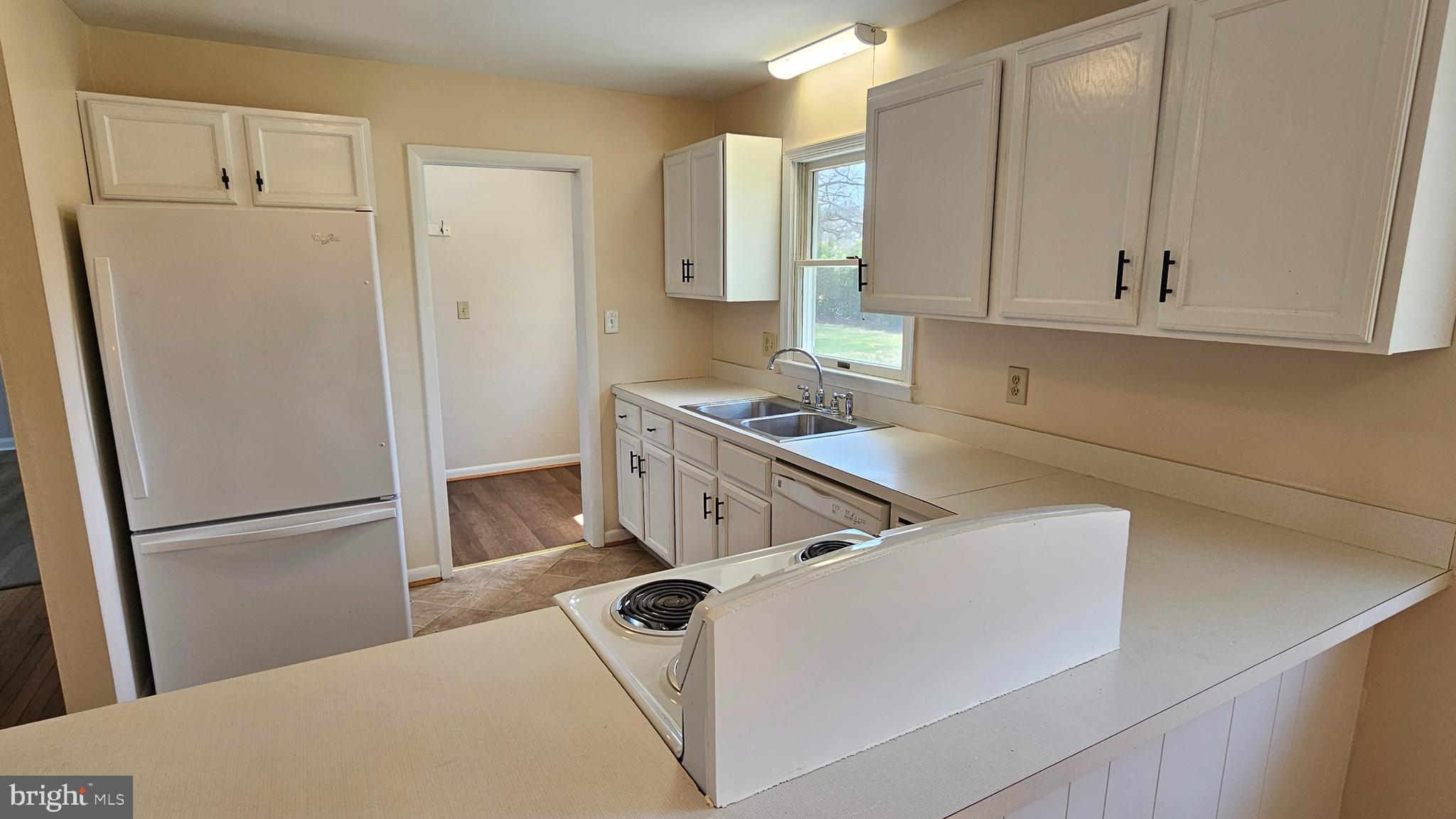 PEACOCK MANOR - Residential