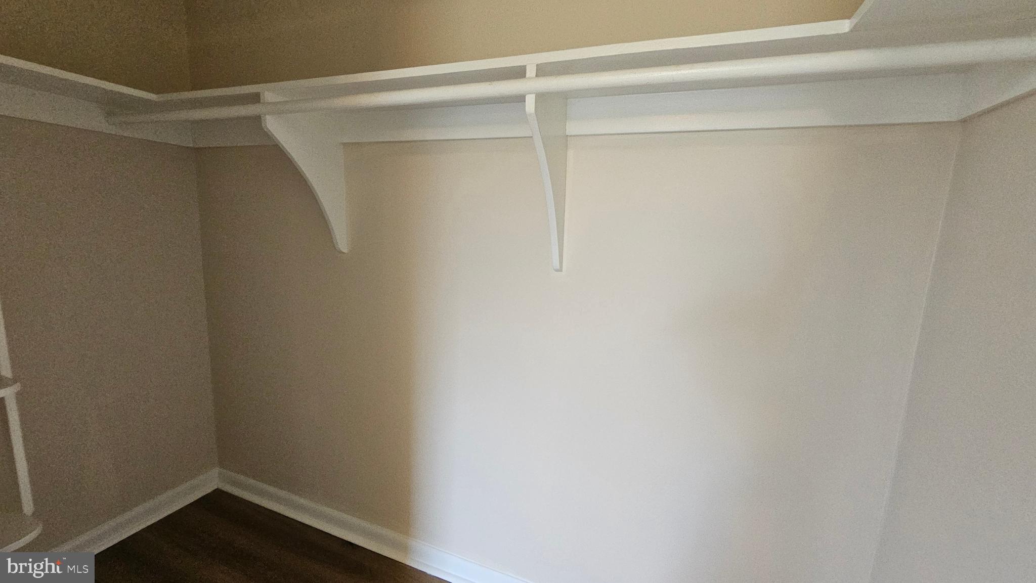 PEACOCK MANOR - Residential