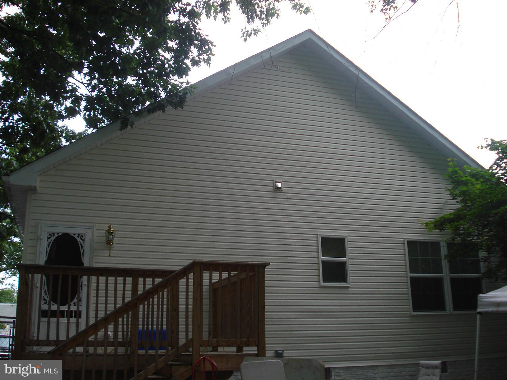 GLEN GARDENS - Residential Lease