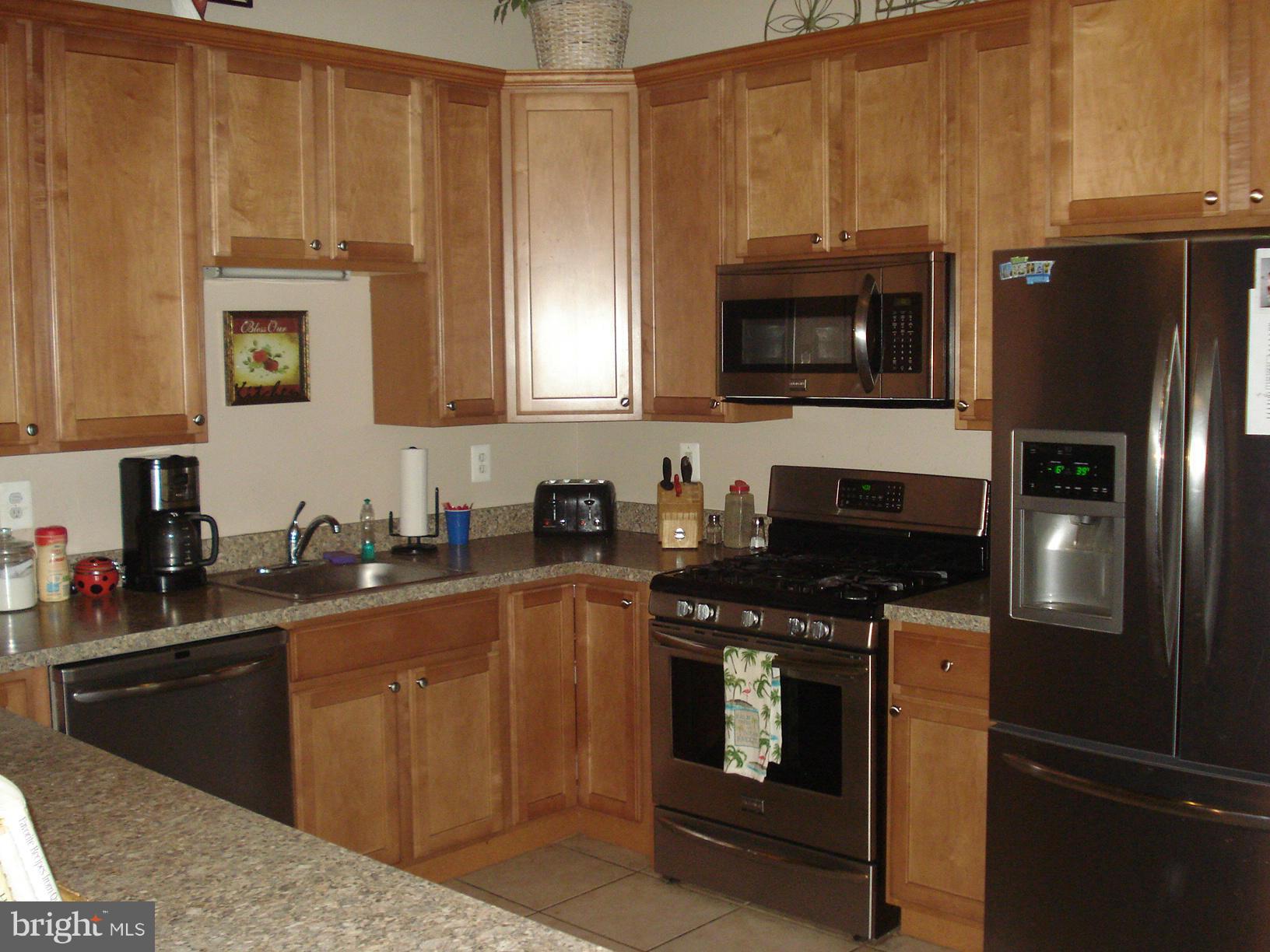 GLEN GARDENS - Residential Lease