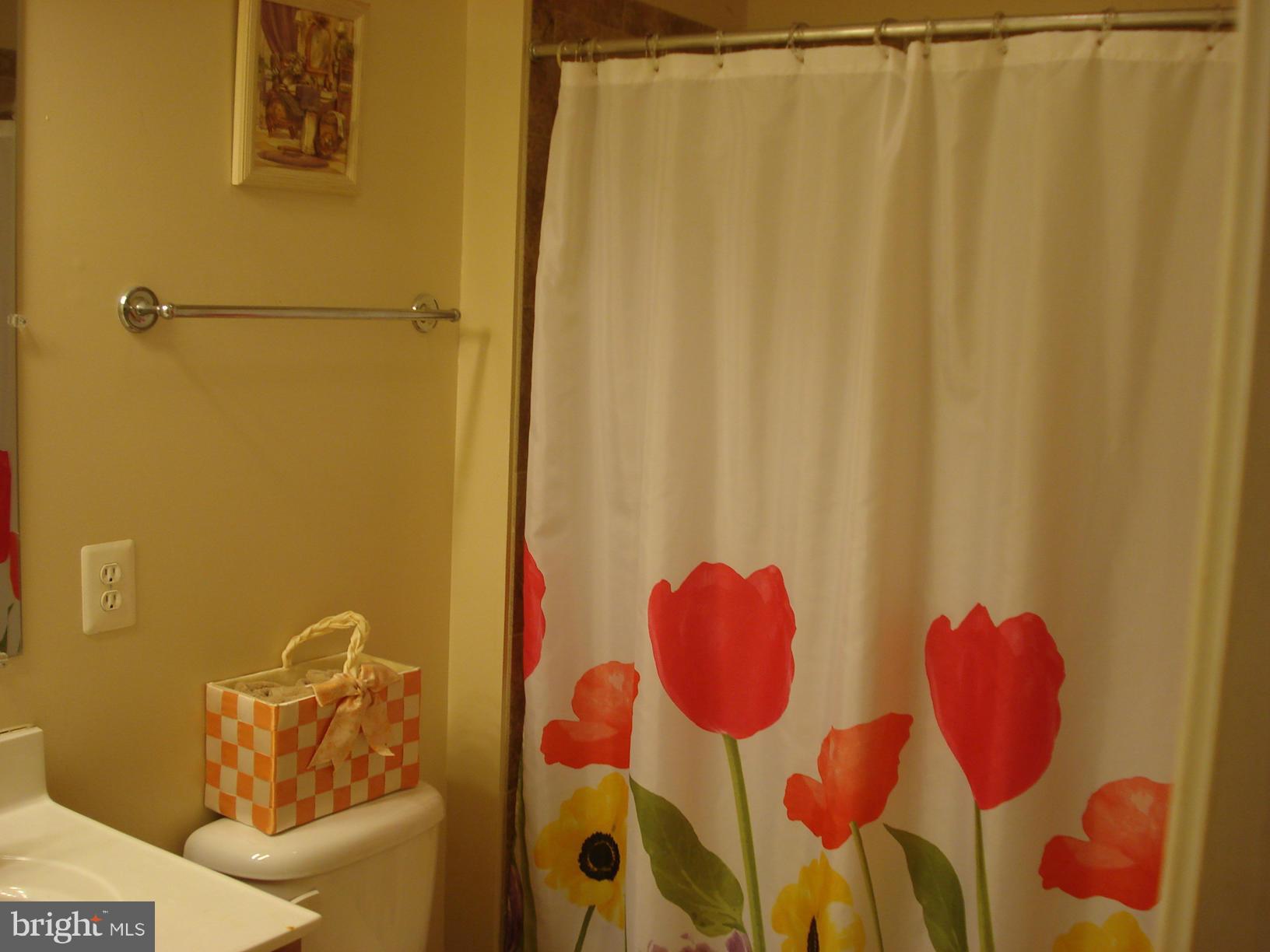 GLEN GARDENS - Residential Lease