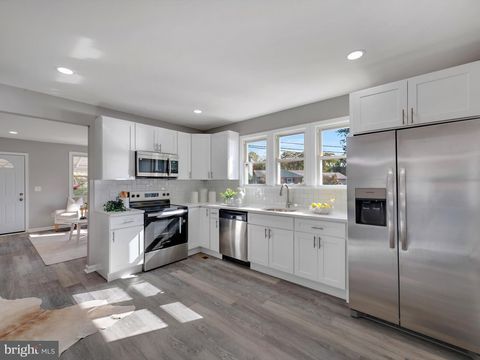 Photo of 626 Evergreen Road, CROWNSVILLE, MD 21032 (MLS # MDAA2129426)