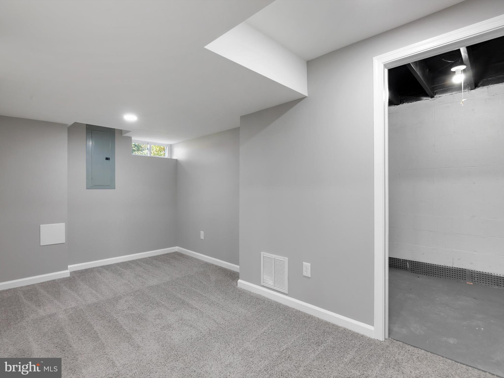 SUNRISE BEACH - Residential