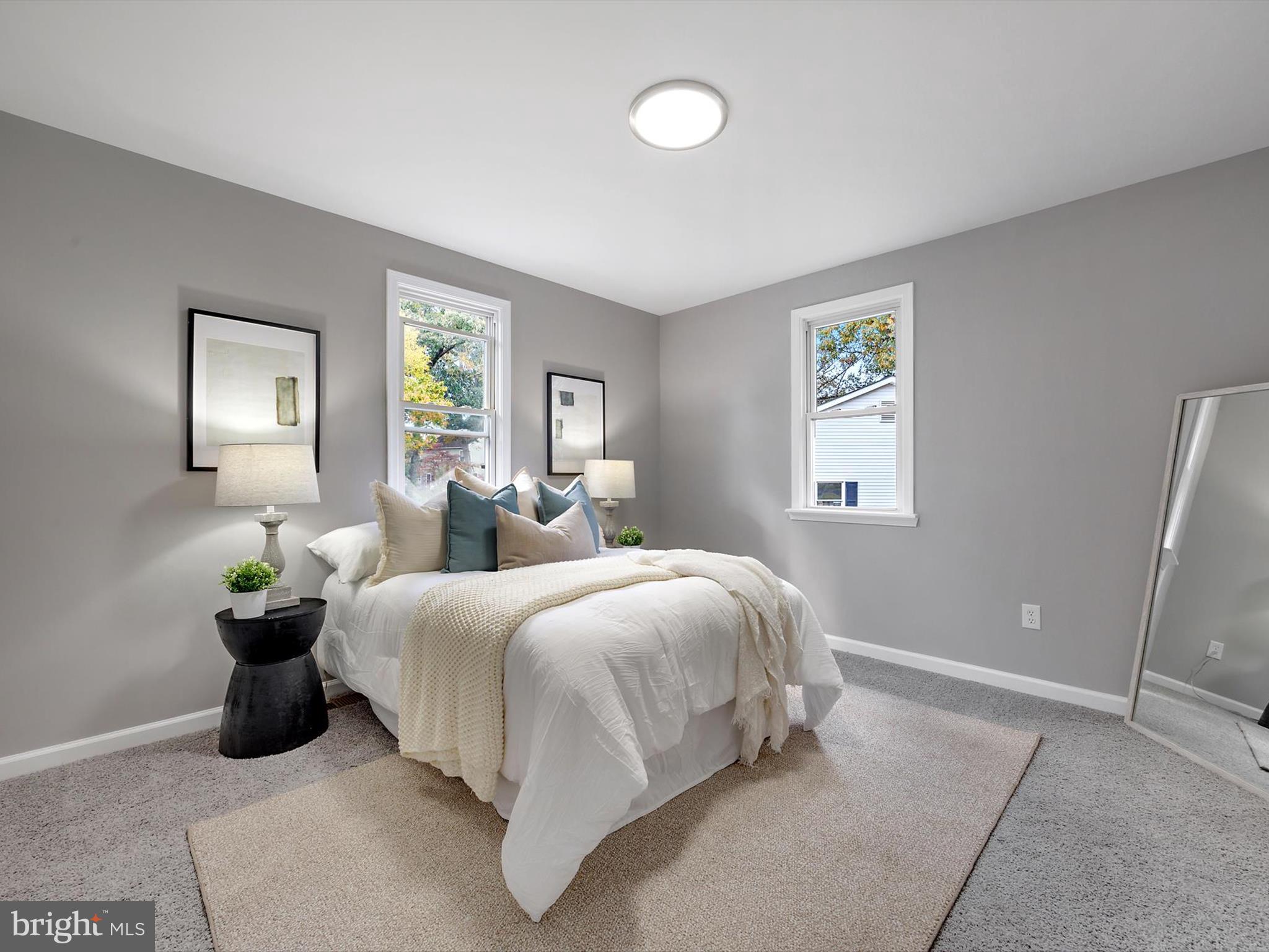 SUNRISE BEACH - Residential