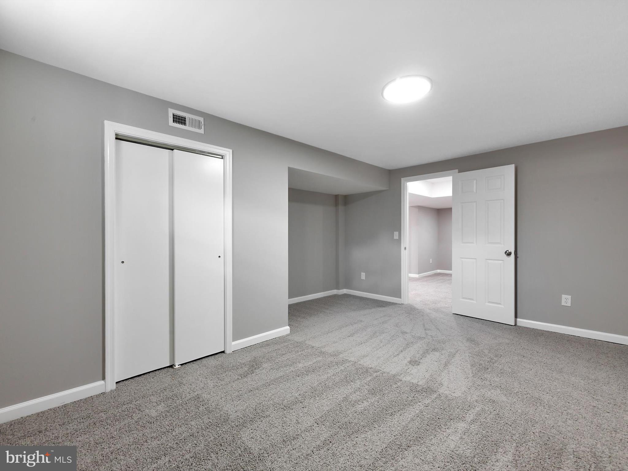 SUNRISE BEACH - Residential