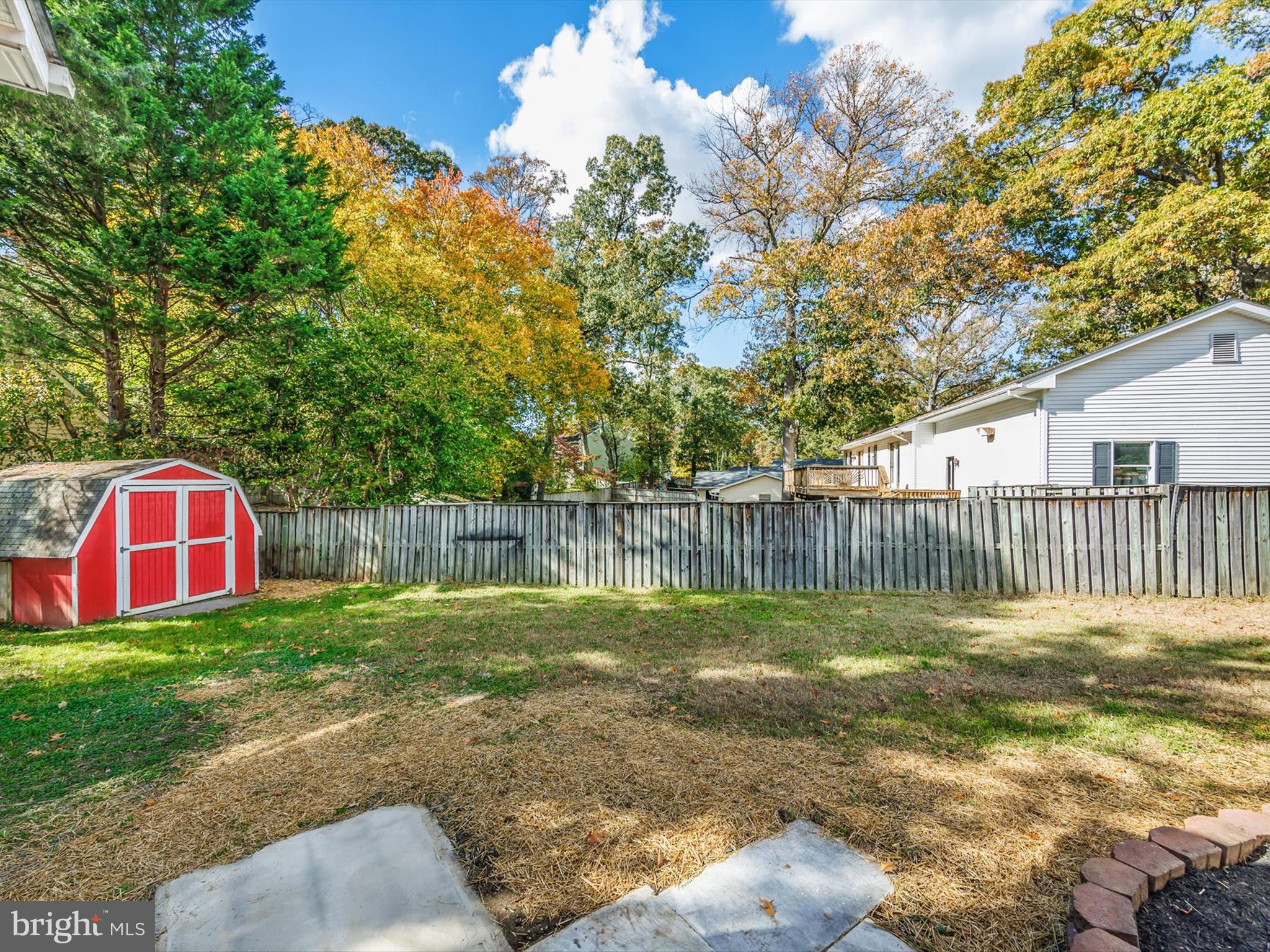 SUNRISE BEACH - Residential