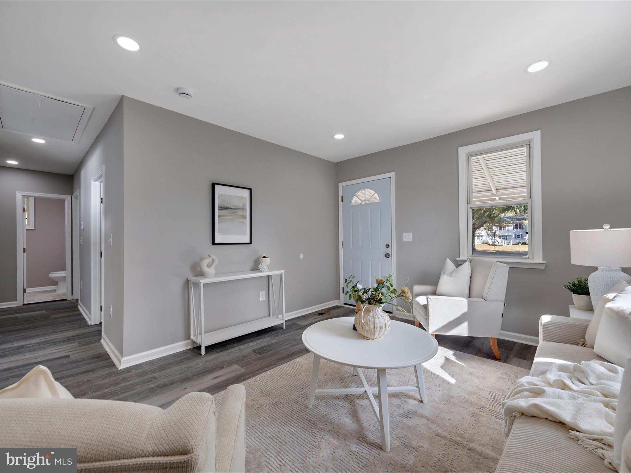 SUNRISE BEACH - Residential