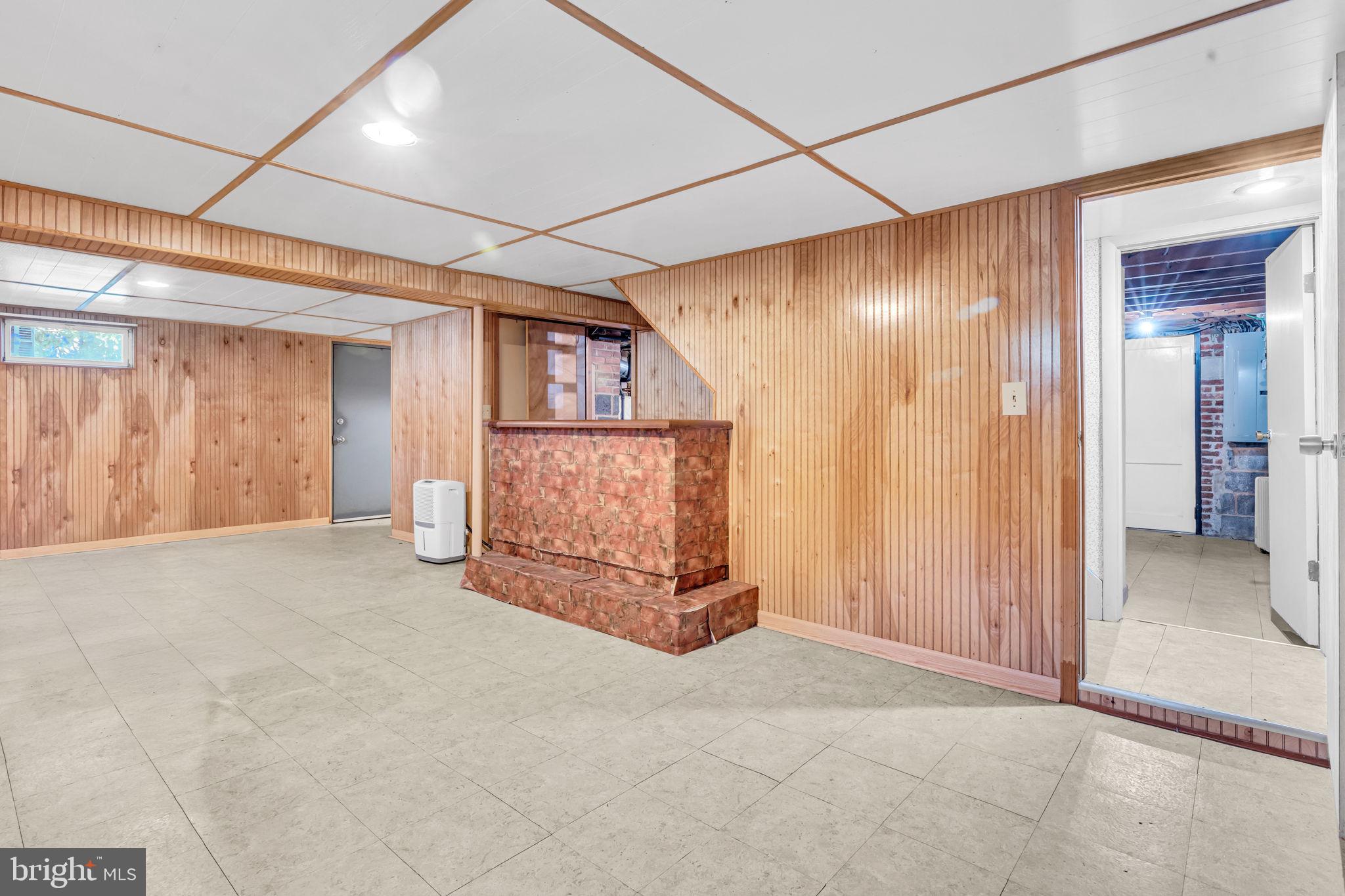 BELTSVILLE - Residential