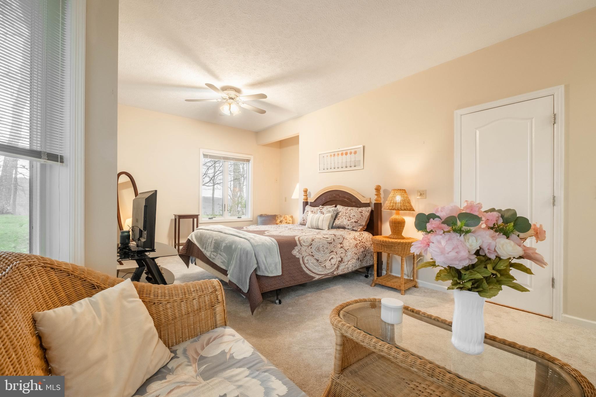 SUNSET RIDGE - Residential