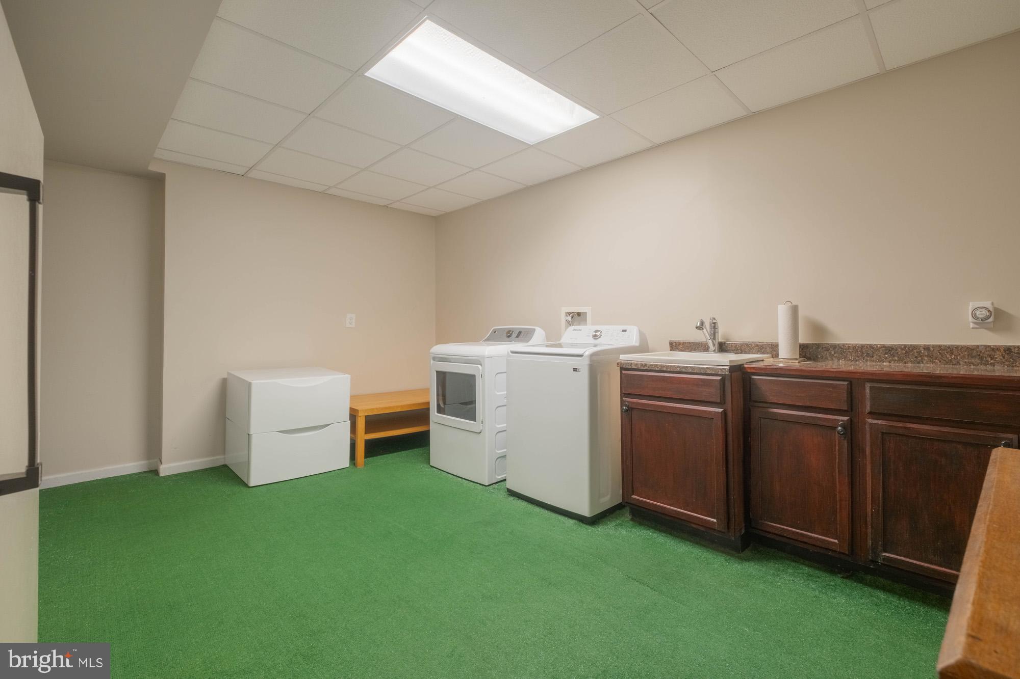 SUNSET RIDGE - Residential