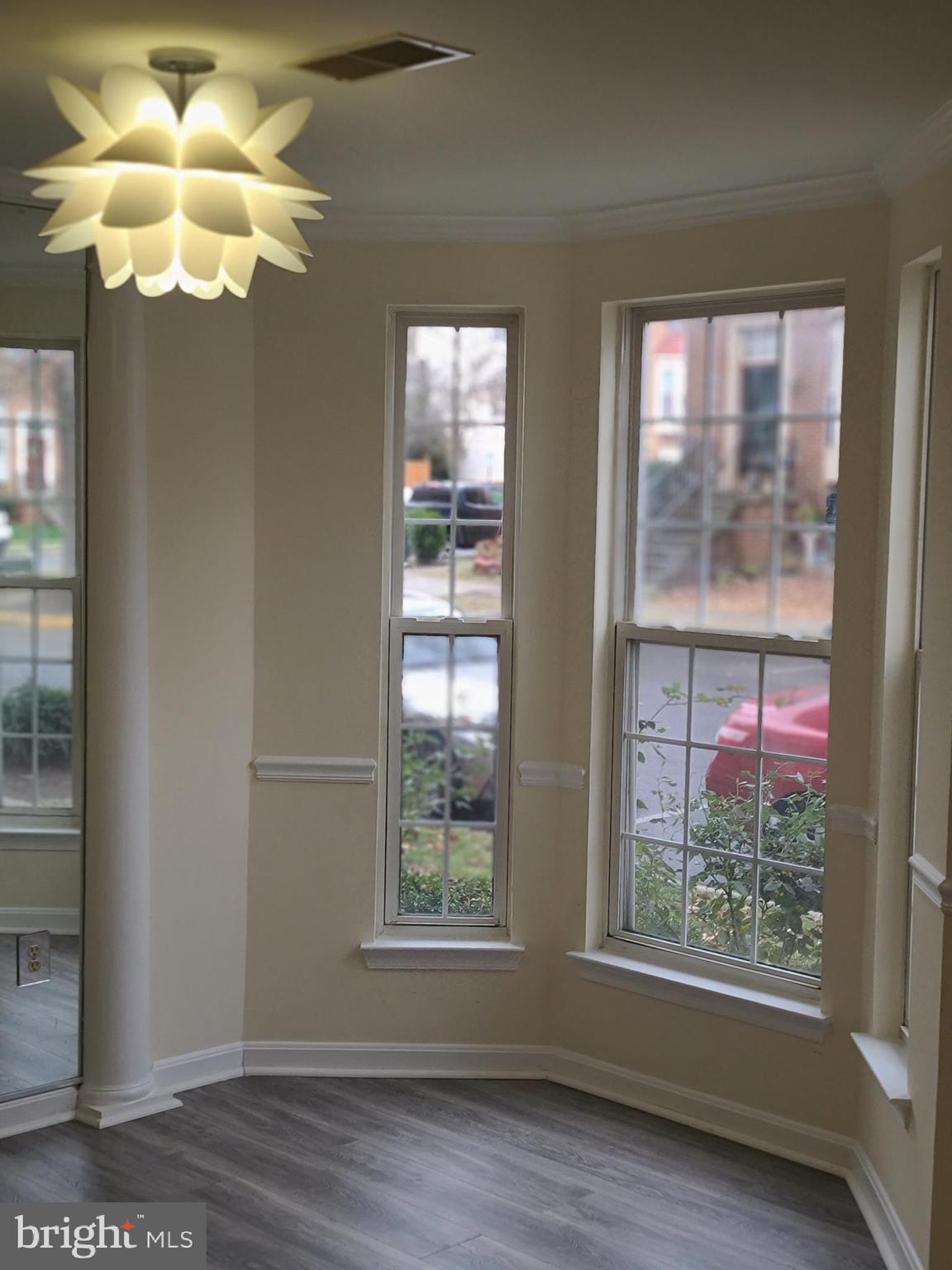 WOODVIEW VILLAGE WEST - Residential