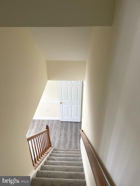 WOODVIEW VILLAGE WEST - Residential