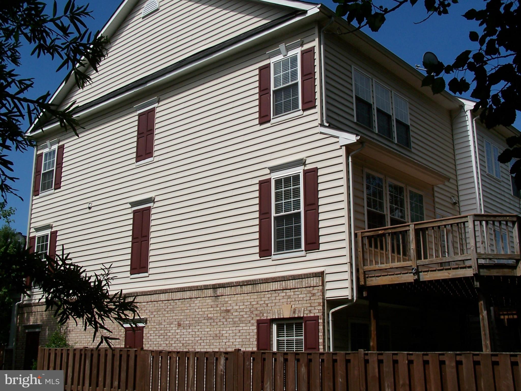 HAWTHORNE - Residential