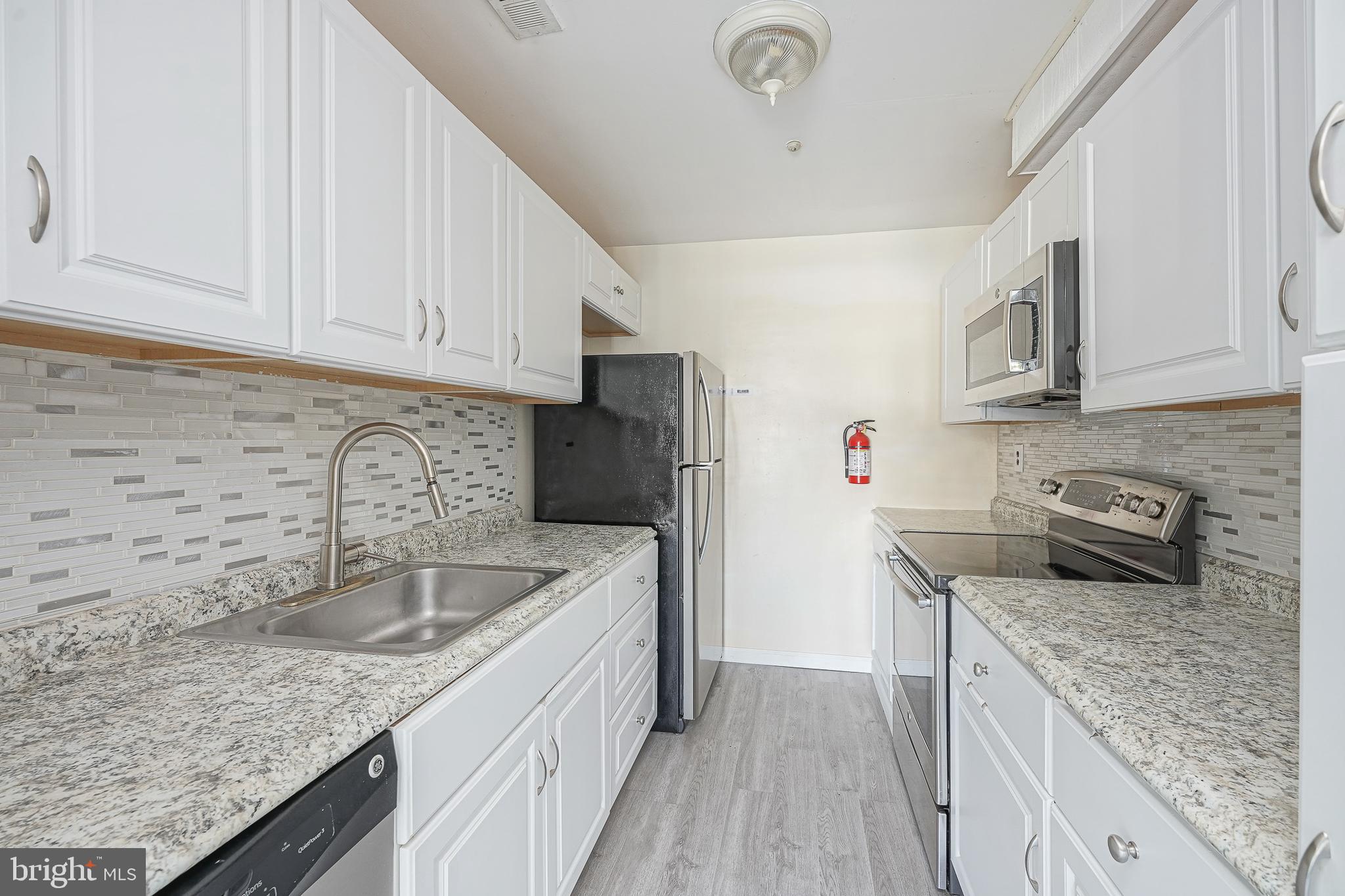 28 BIRCHWOOD COURT