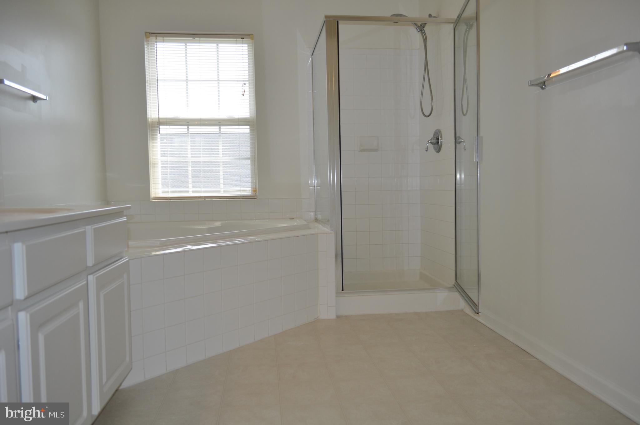 SOUTH RIDING - Residential Lease