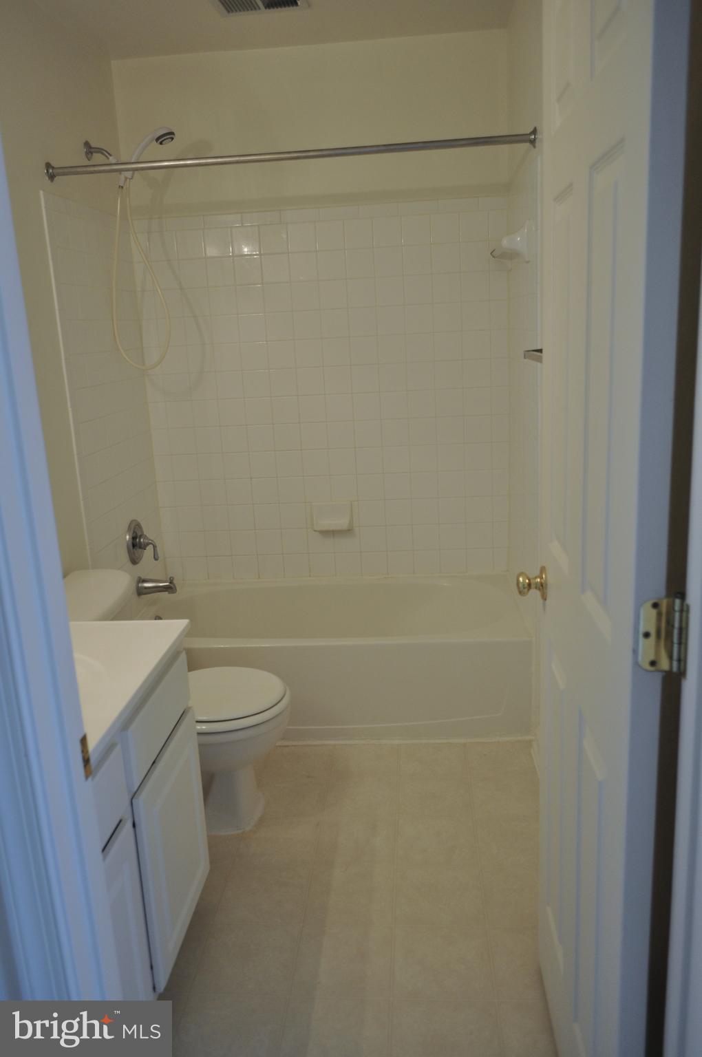 SOUTH RIDING - Residential Lease