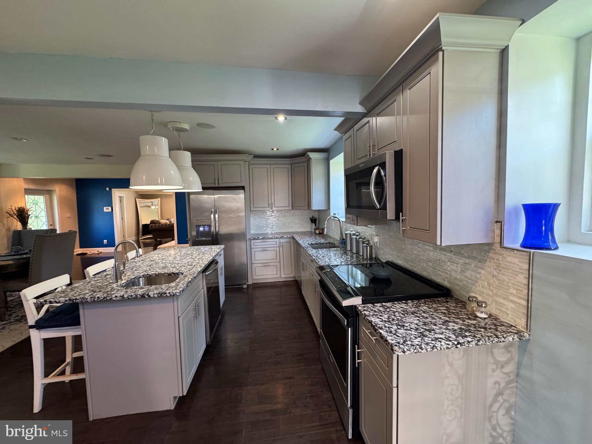 WYNNEFIELD HEIGHTS - Residential