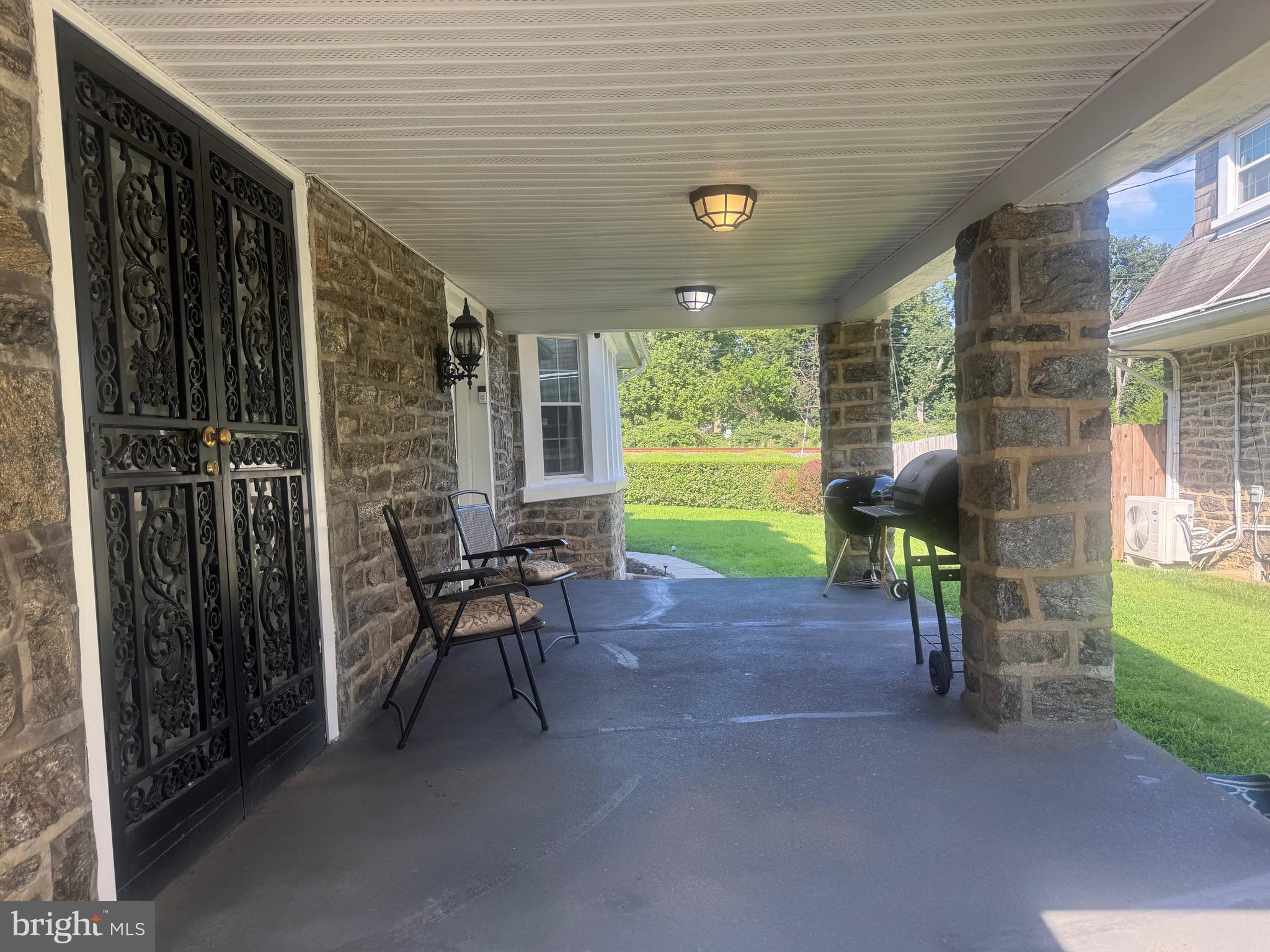 WYNNEFIELD HEIGHTS - Residential