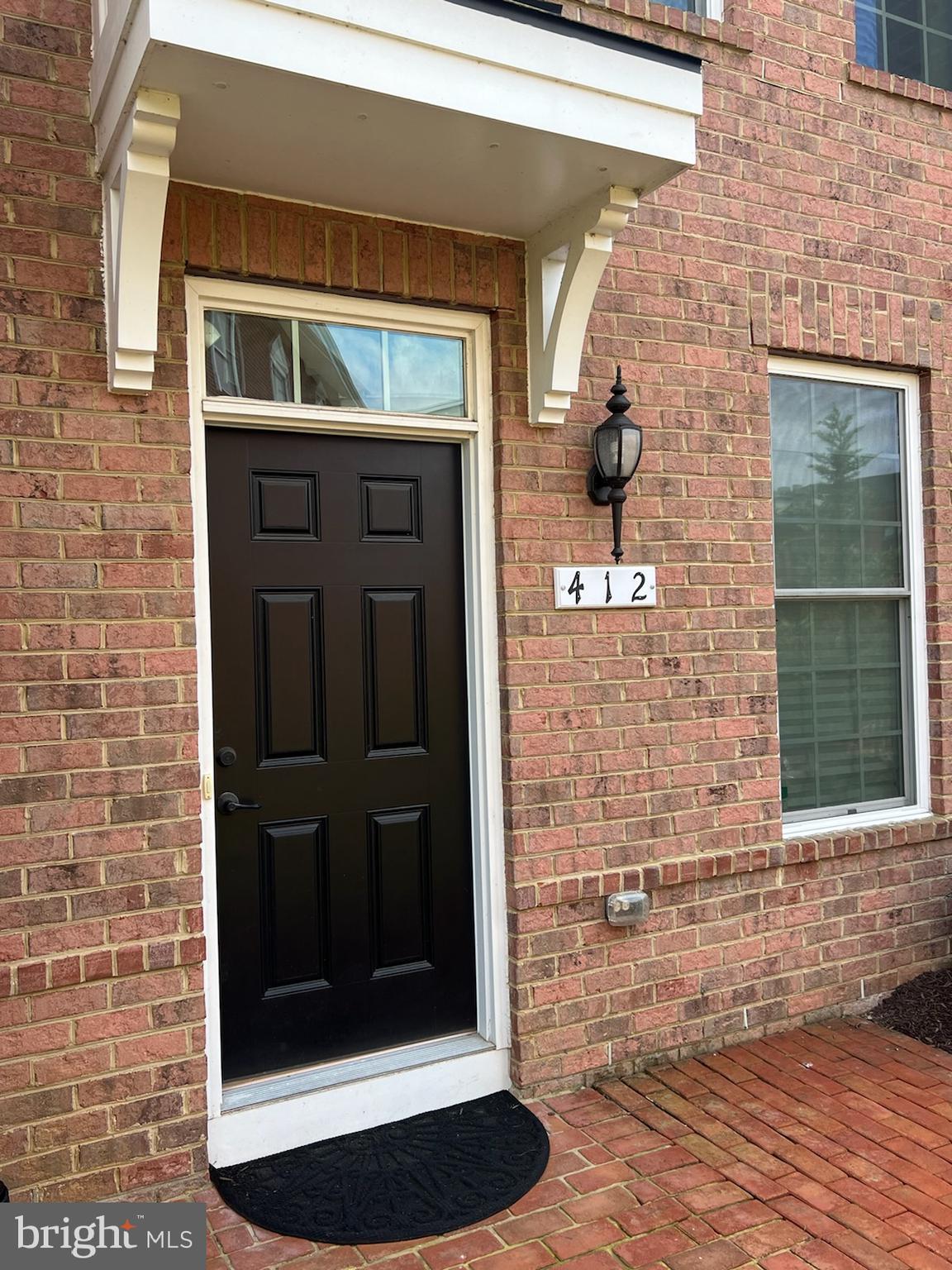 NOTE: Please schedule with your Realtor to schedule a showing of the home. Applications will be shared with your agent. If you have a pet, there will be pet rent of $50/pet/month under 15lbs and/or $100/pet/month over 15lbs.
This stunning 4-level townhome is a true gem, offering 3 bedrooms, 3.5 baths, and a 2-car tandem garage. Perfectly located within walking distance to the vibrant Historic Old Town Leesburg, you’ll have easy access to the area’s charming boutiques, top-notch restaurants, entertainment, and a variety of shopping options. Historic Leesburg is renowned for its small-town charm, and rich history, making it a unique and desirable place to call home.
The beautifully appointed kitchen features sleek granite countertops, stainless steel appliances, a central island, and custom cabinetry—ideal for both cooking and entertaining. Hardwood floors flow throughout the entry and kitchen levels, adding warmth and character to the home.
Step outside onto the kitchen-level balcony, perfect for grilling or relaxing. The expansive primary bedroom includes an en suite bath and is conveniently located on the same level as the laundry area. A second bedroom, also with its own en suite bathroom, offers privacy and comfort.
The third bedroom occupies the 4th level and includes its own full bathroom, as well as access to a private rooftop balcony—ideal for unwinding while taking in the views.
As an added bonus, the W&OD bike trail runs right next door to the community, making it perfect for biking and walking enthusiasts.
Convenient Transportation Routes:
Commuters will appreciate the easy access to major transportation routes, including Route 7 and Route 15, providing convenient connections to nearby areas like Ashburn, Dulles, and Washington, D.C. The Leesburg Park and Ride is just a short distance away, offering direct bus service to Metro stations for those commuting to the city.
This home is a must-see—schedule your showing today!
