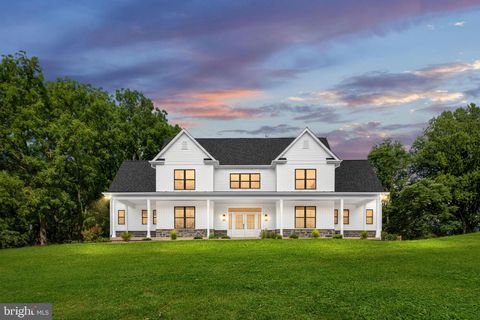 3044 CLEARVIEW FARM LANE WARRENTON VA 20186