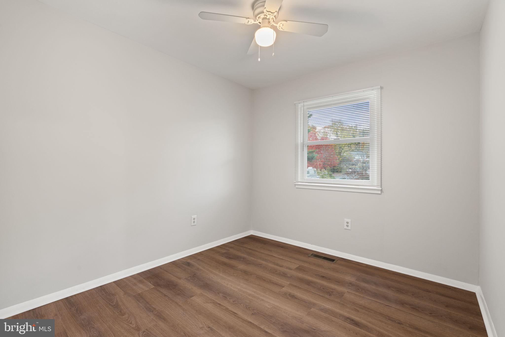 DALE CITY - Residential Lease