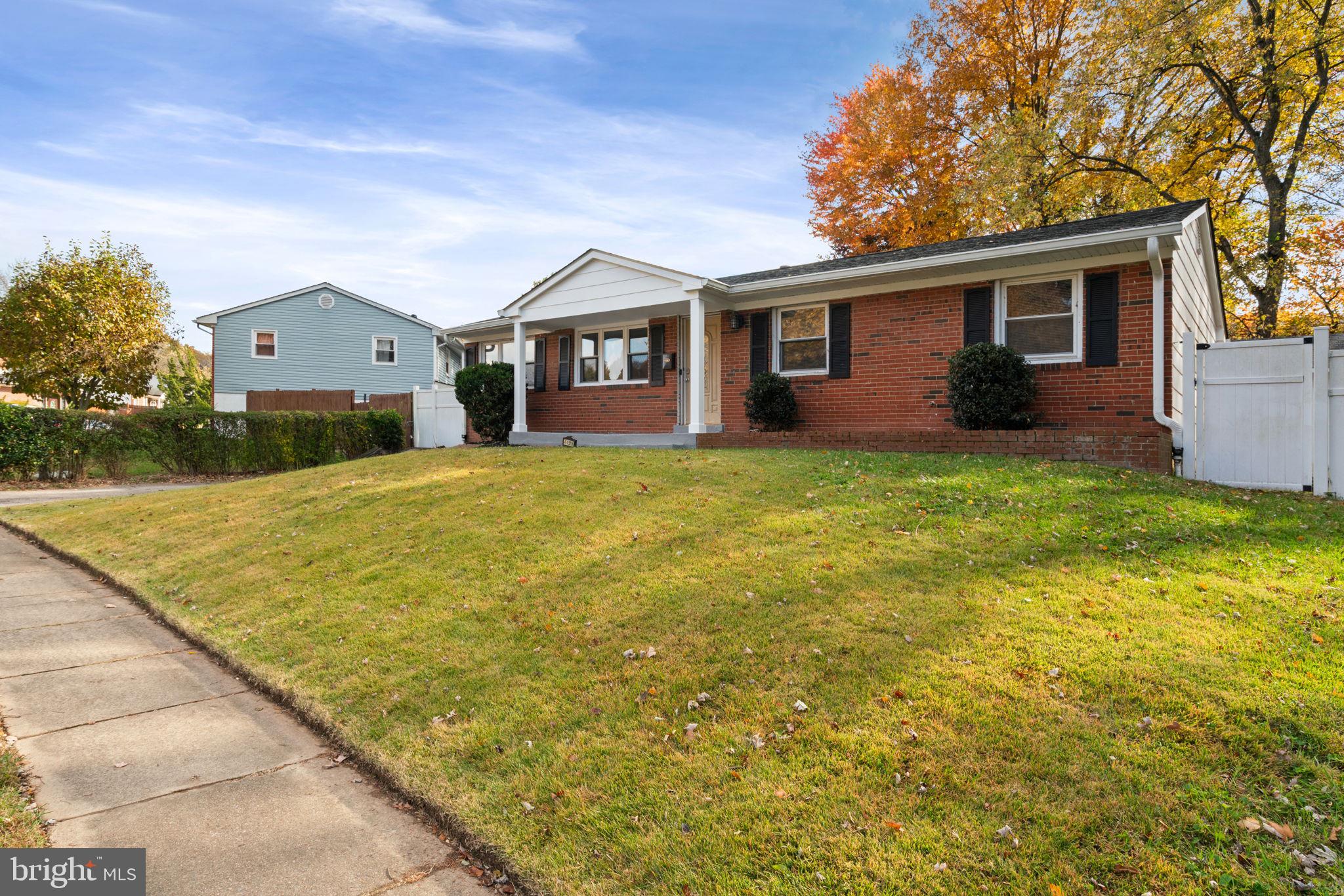 DALE CITY - Residential Lease