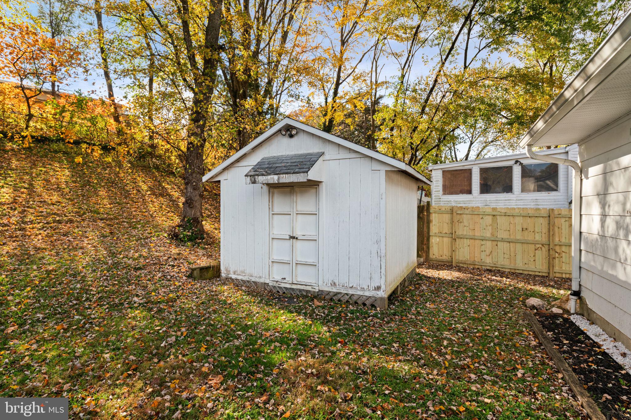 DALE CITY - Residential Lease