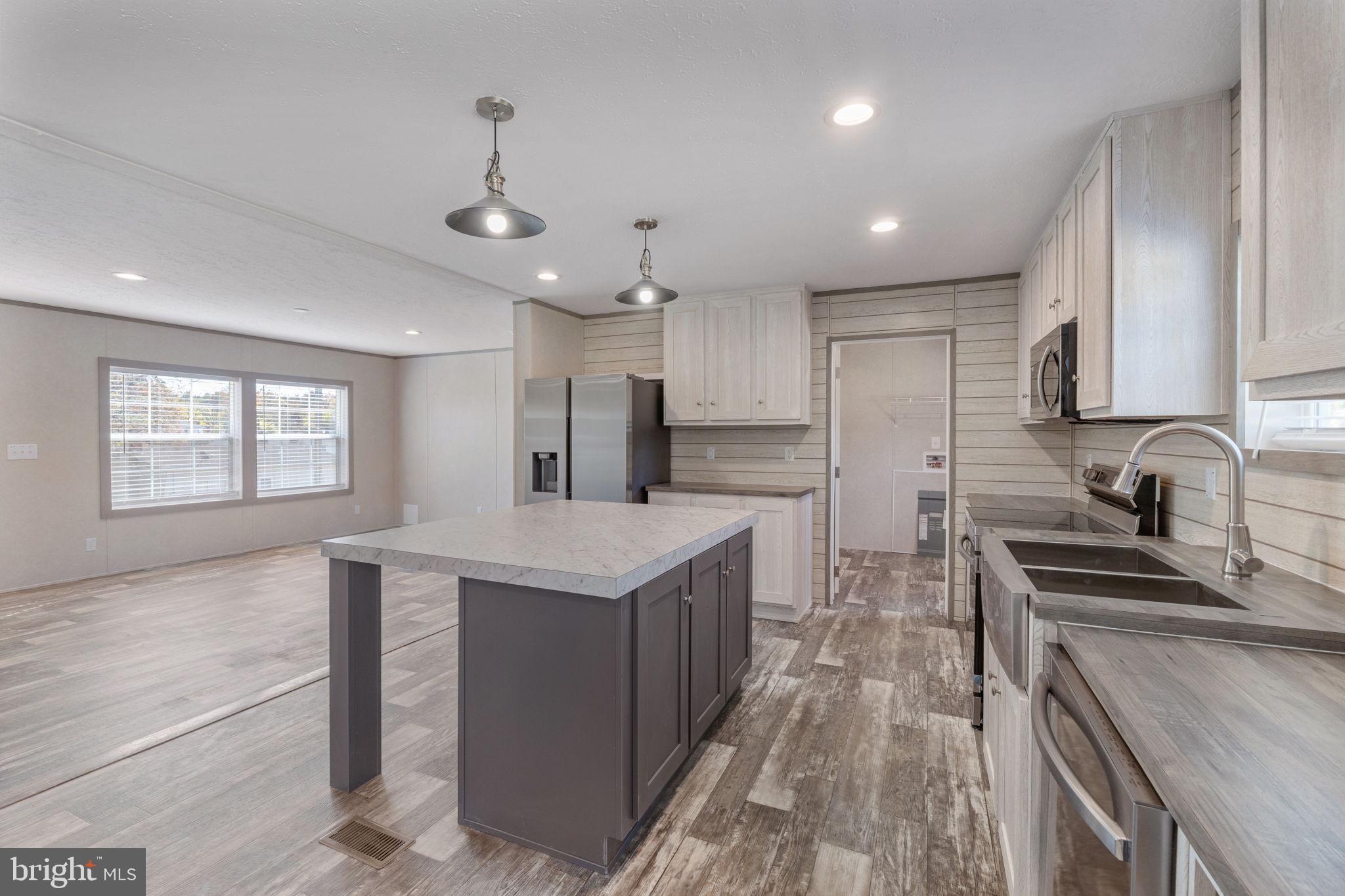 TOWN OF GORDONSVILLE - Residential