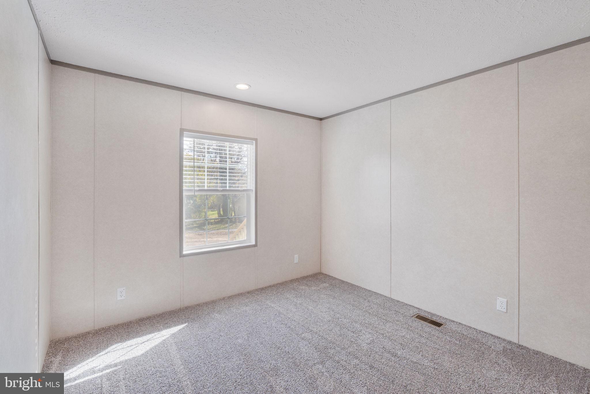 TOWN OF GORDONSVILLE - Residential