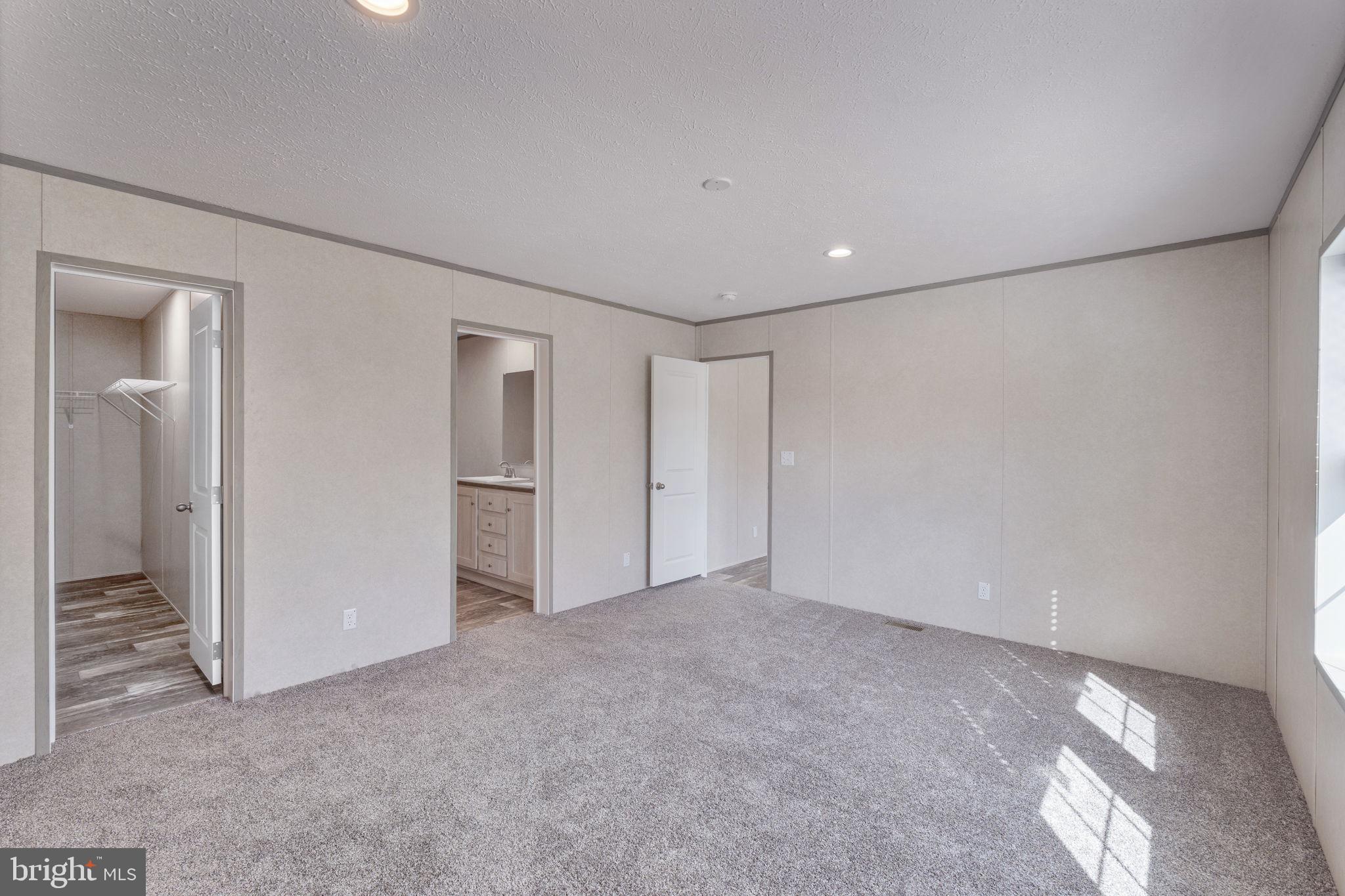 TOWN OF GORDONSVILLE - Residential