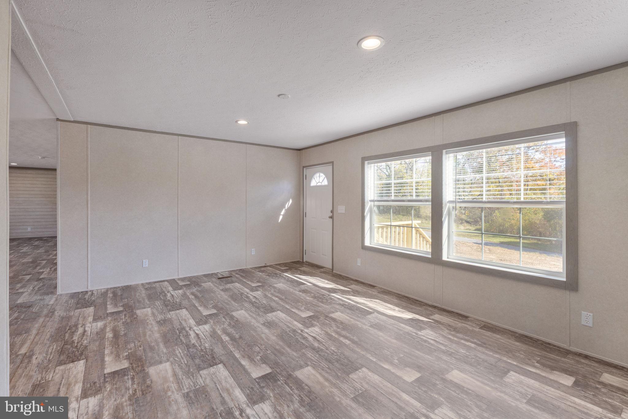 TOWN OF GORDONSVILLE - Residential