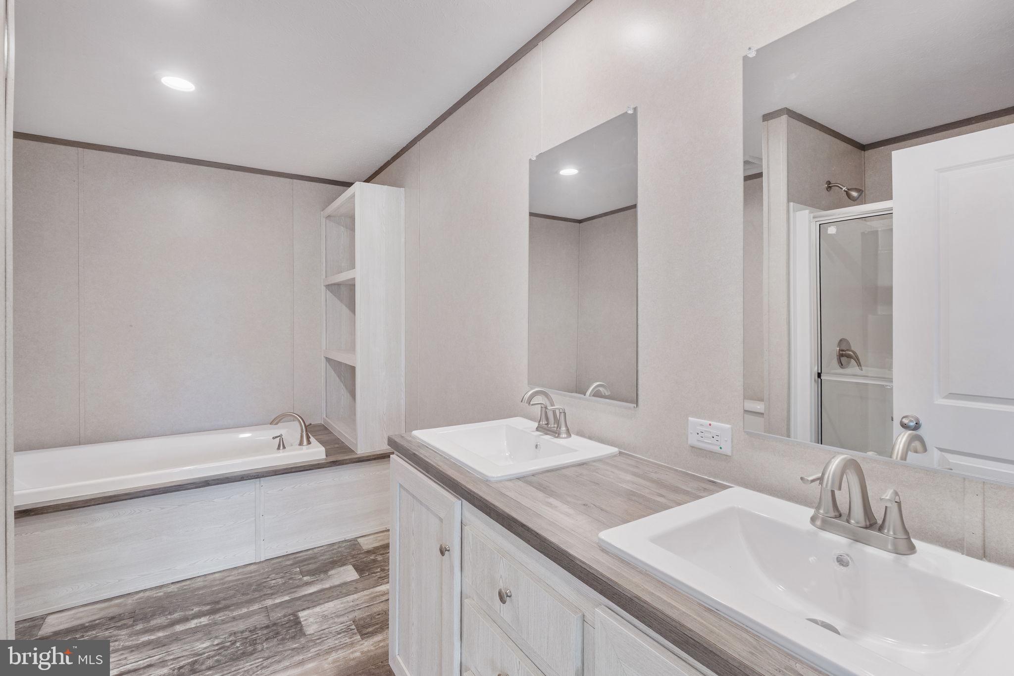 TOWN OF GORDONSVILLE - Residential