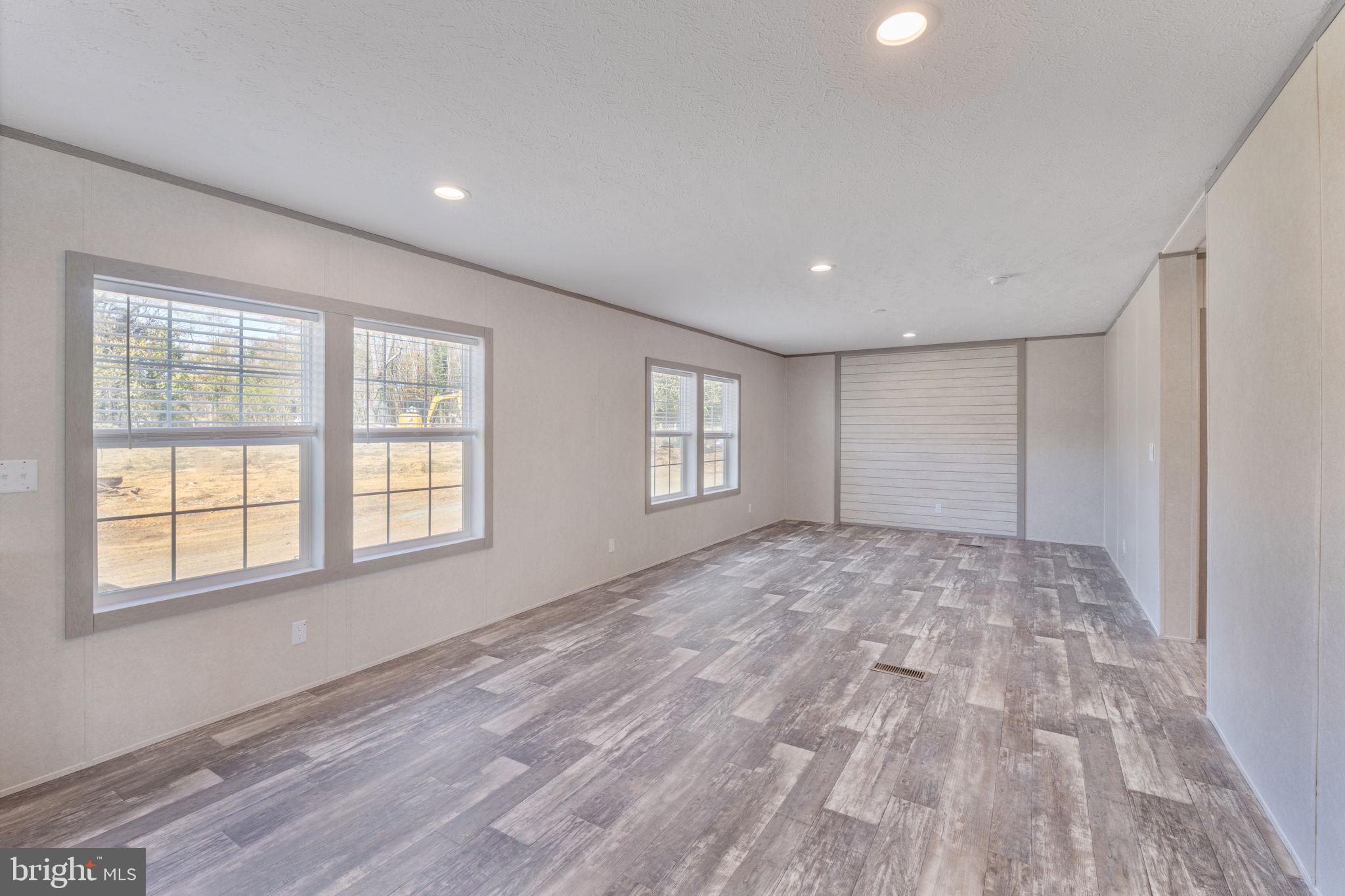 TOWN OF GORDONSVILLE - Residential