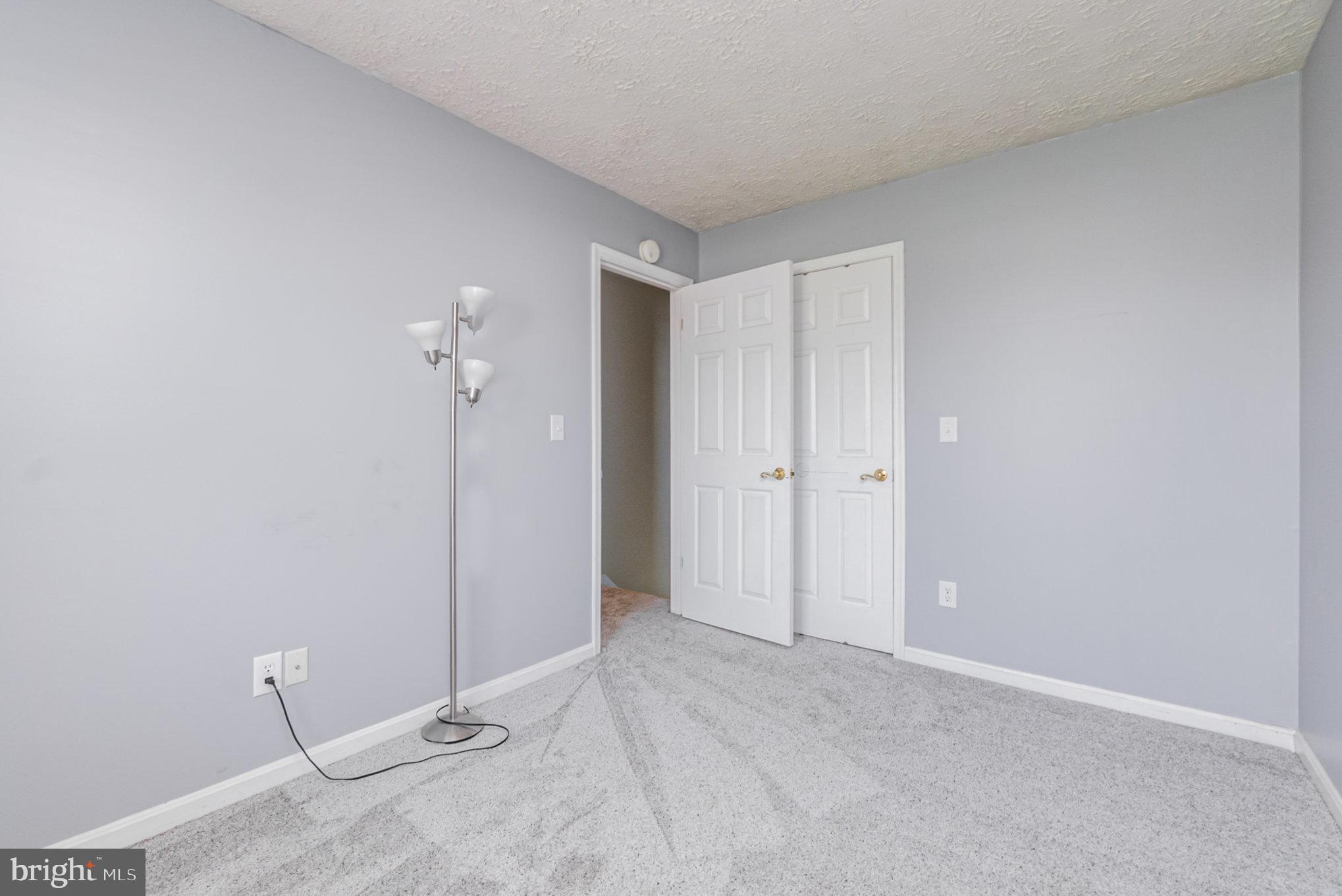 RIVERSIDE - Residential