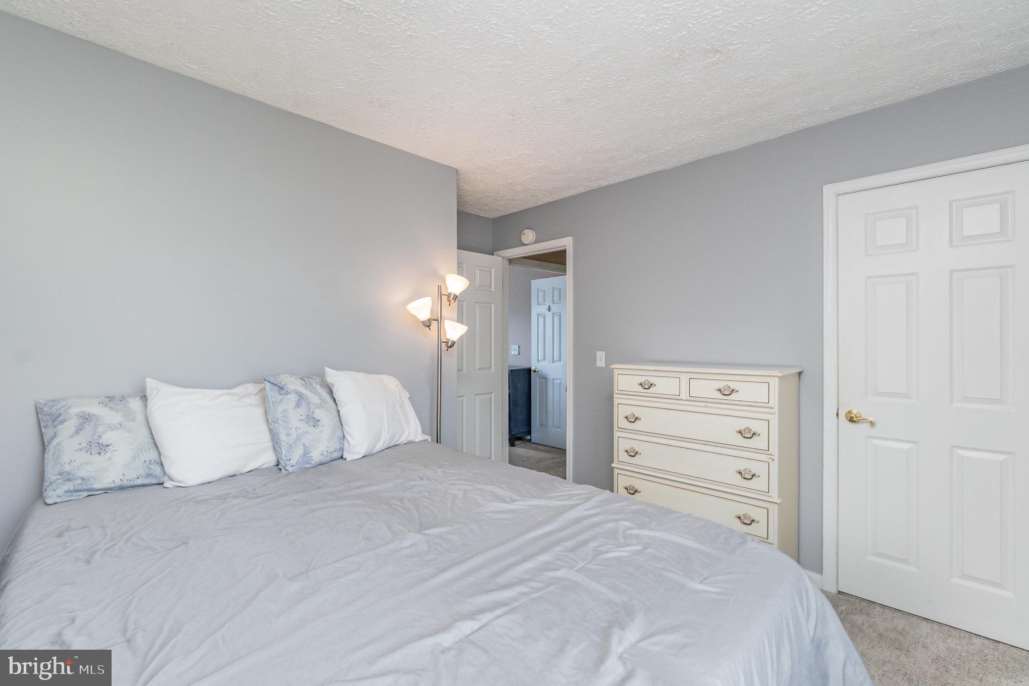 RIVERSIDE - Residential