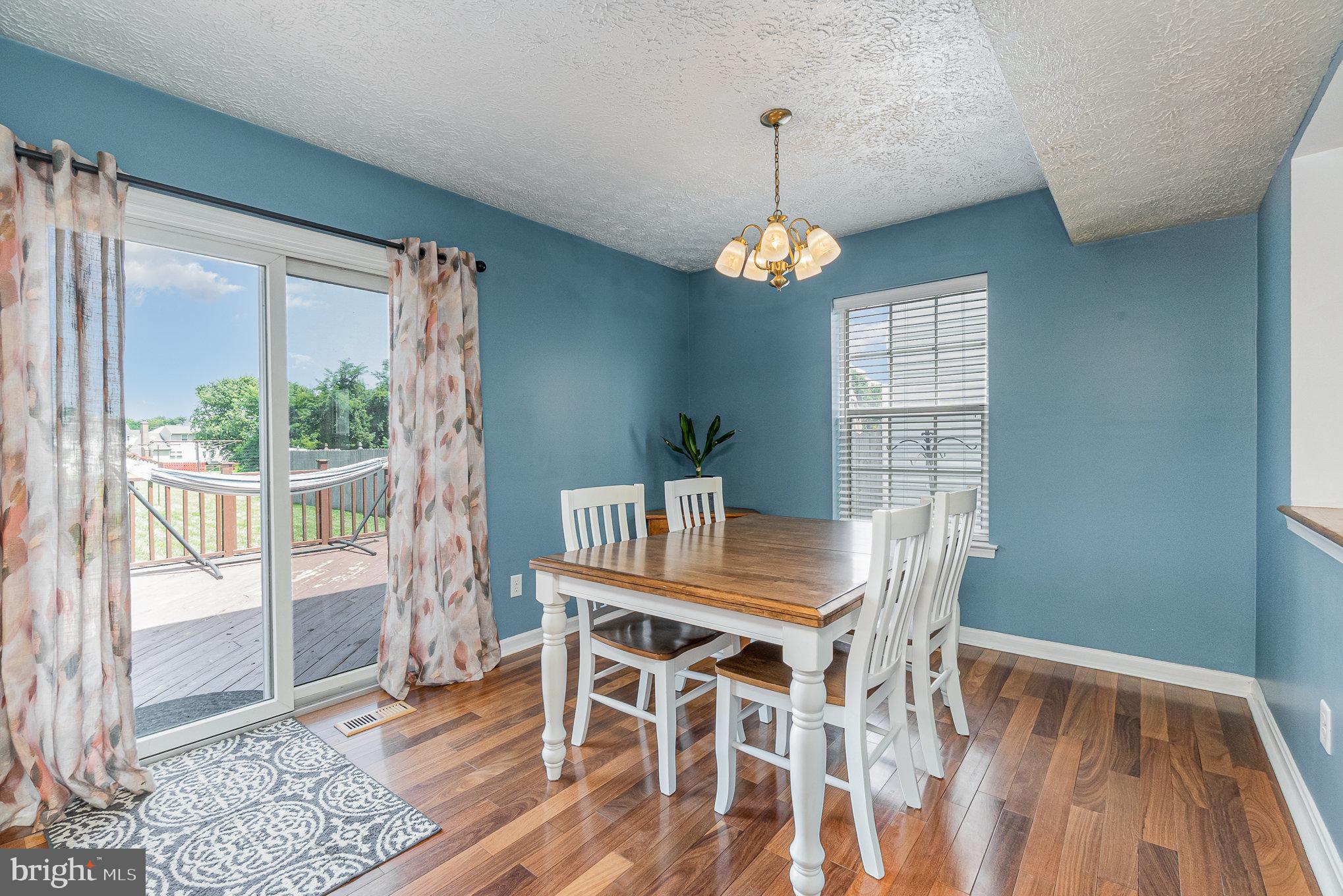 RIVERSIDE - Residential