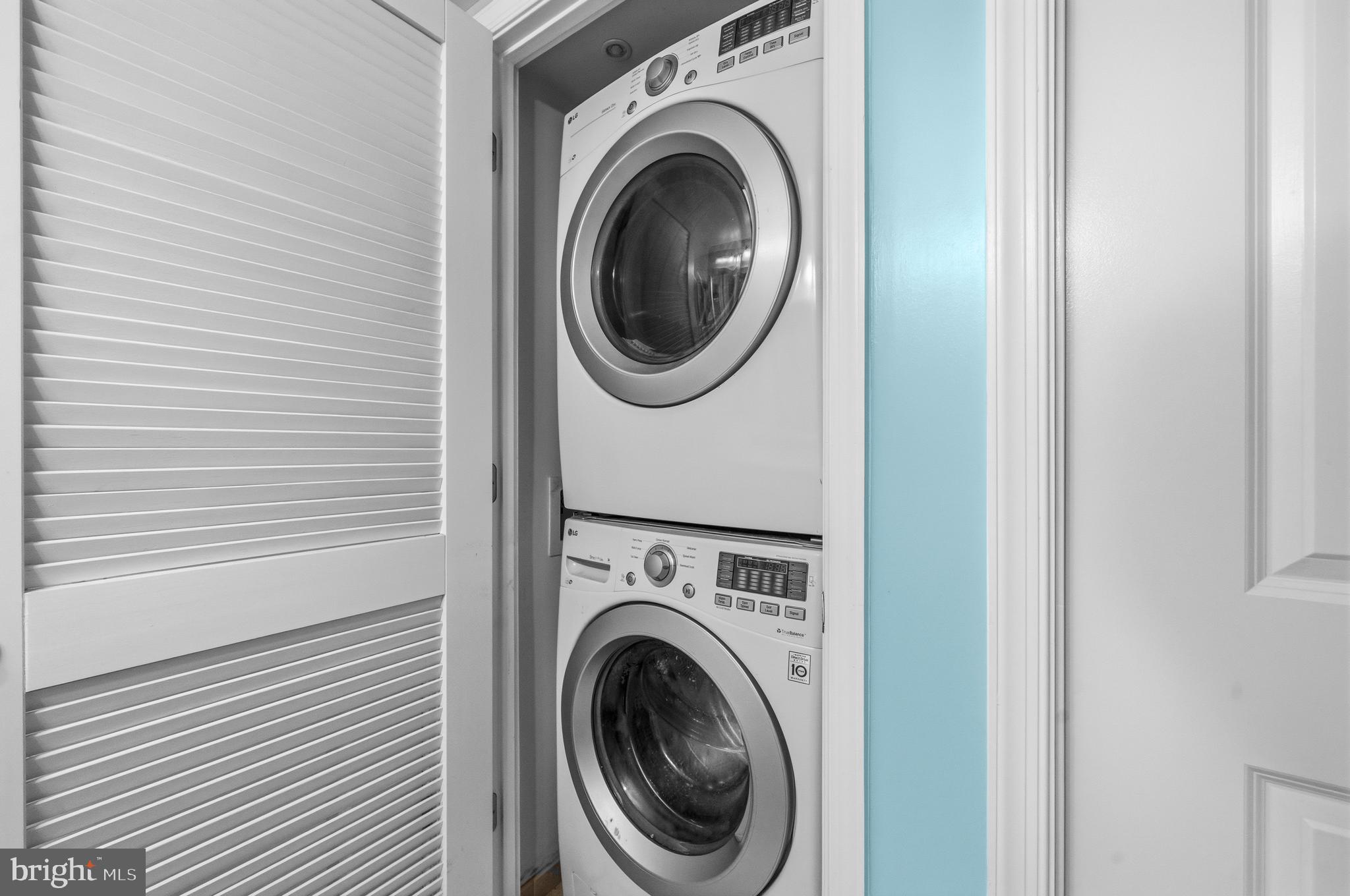 CARLTON HOUSE - Residential