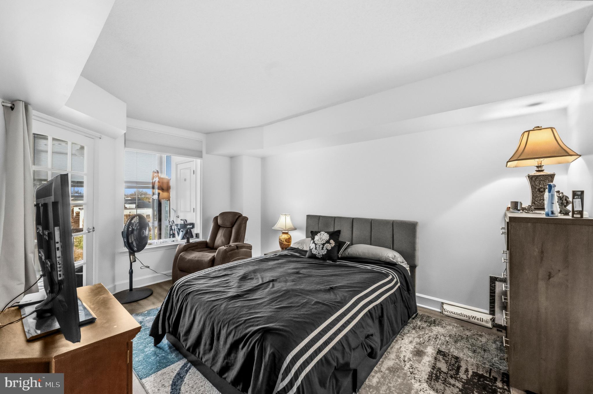 CARLTON HOUSE - Residential