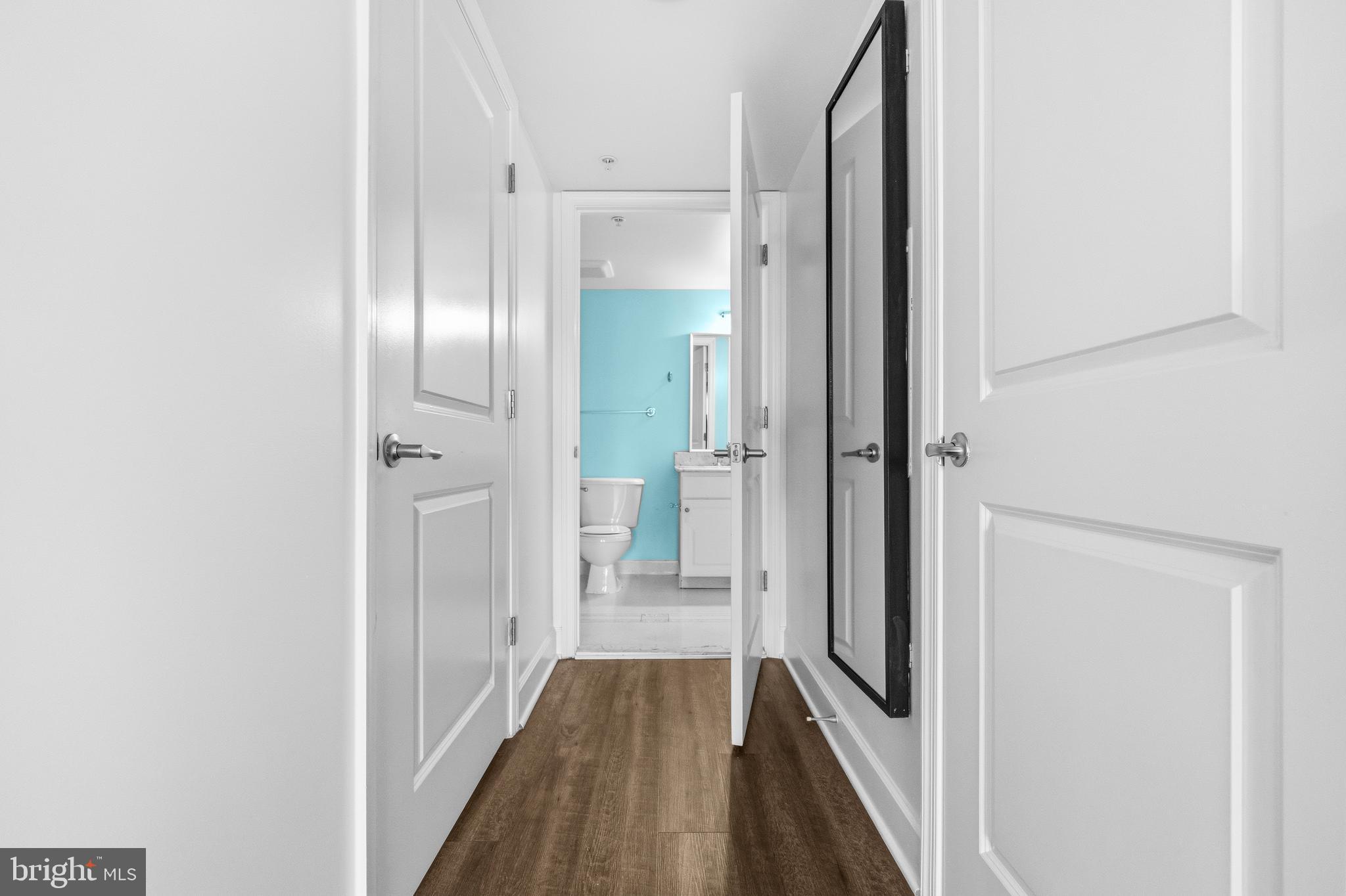 CARLTON HOUSE - Residential