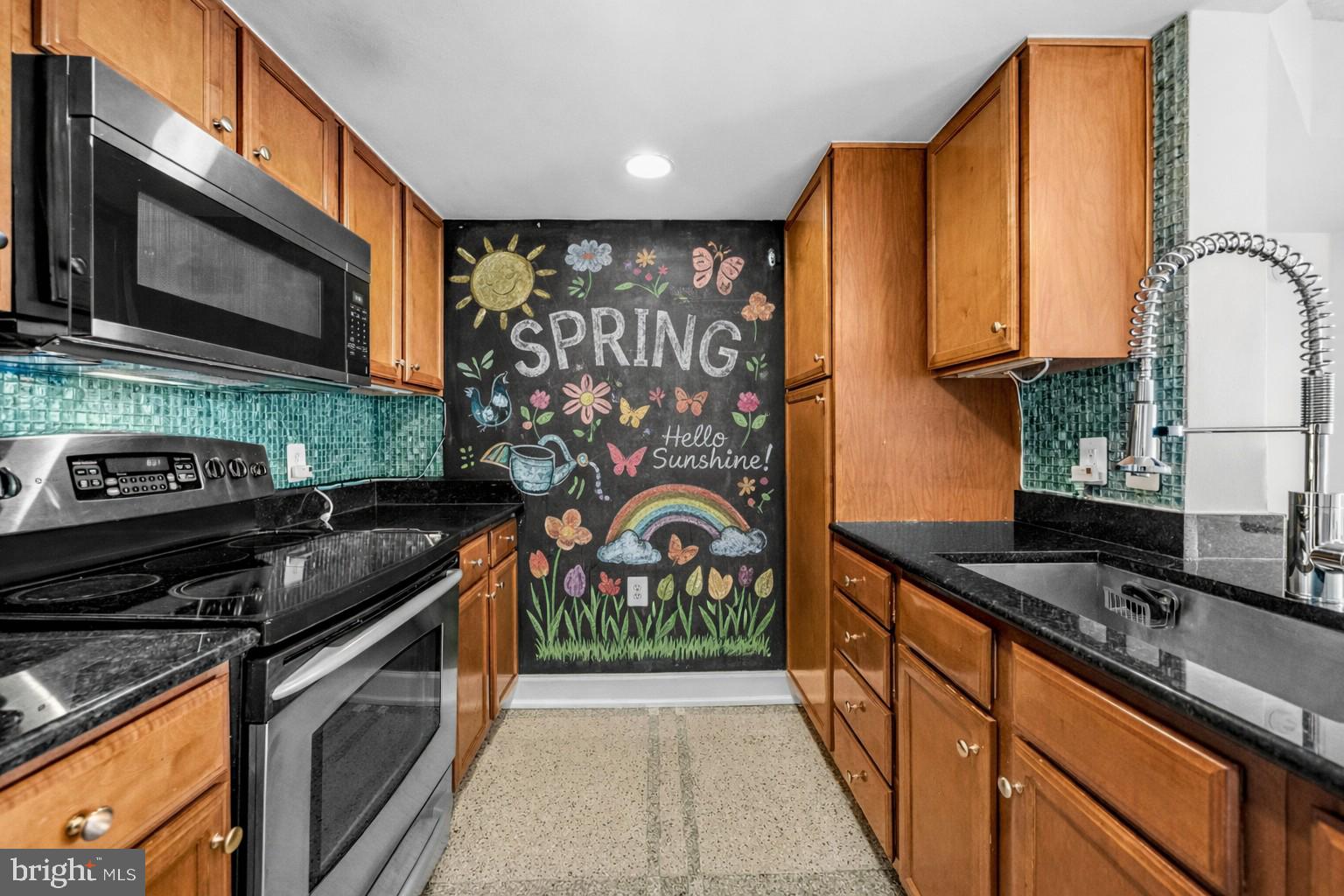 CARLTON HOUSE - Residential