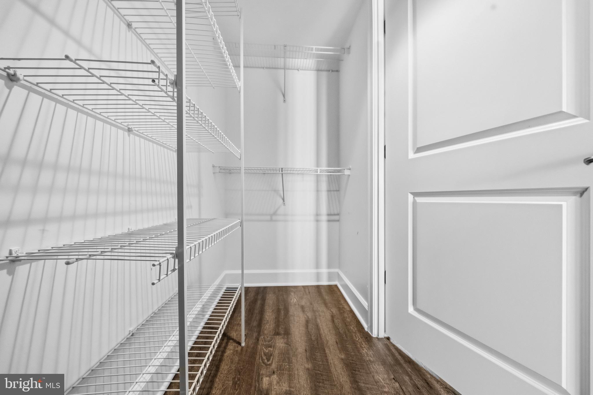 CARLTON HOUSE - Residential