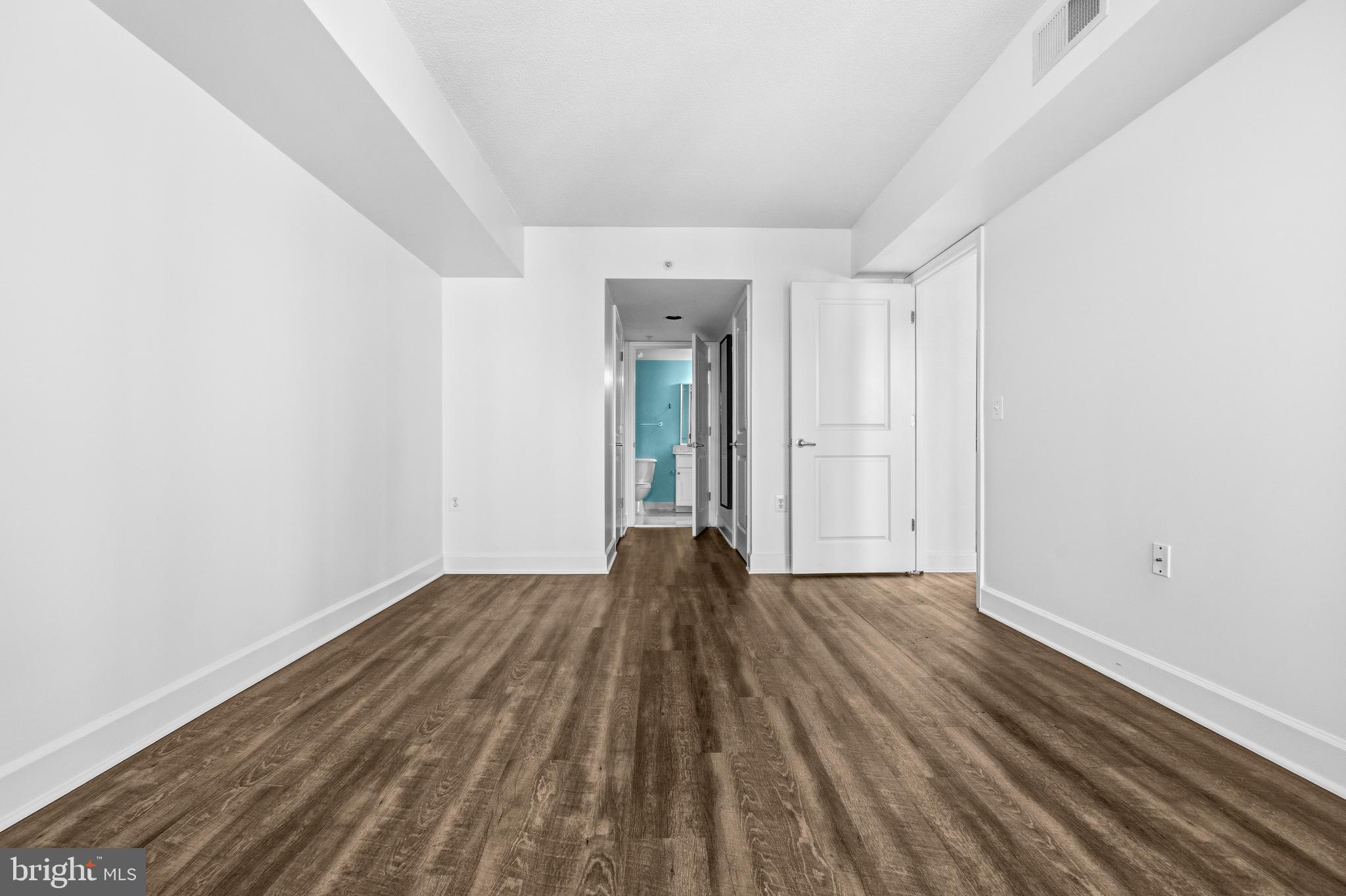 CARLTON HOUSE - Residential