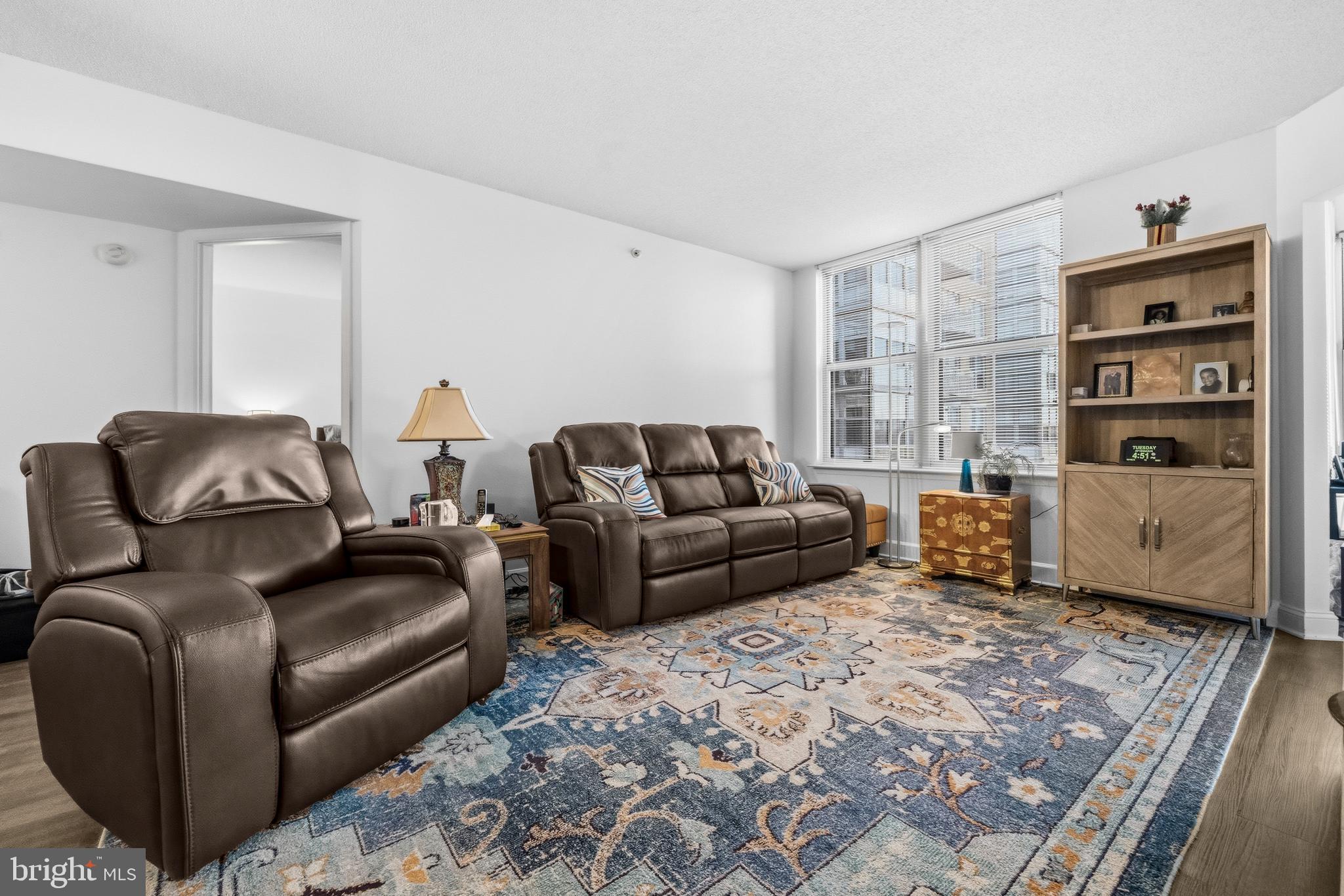 CARLTON HOUSE - Residential