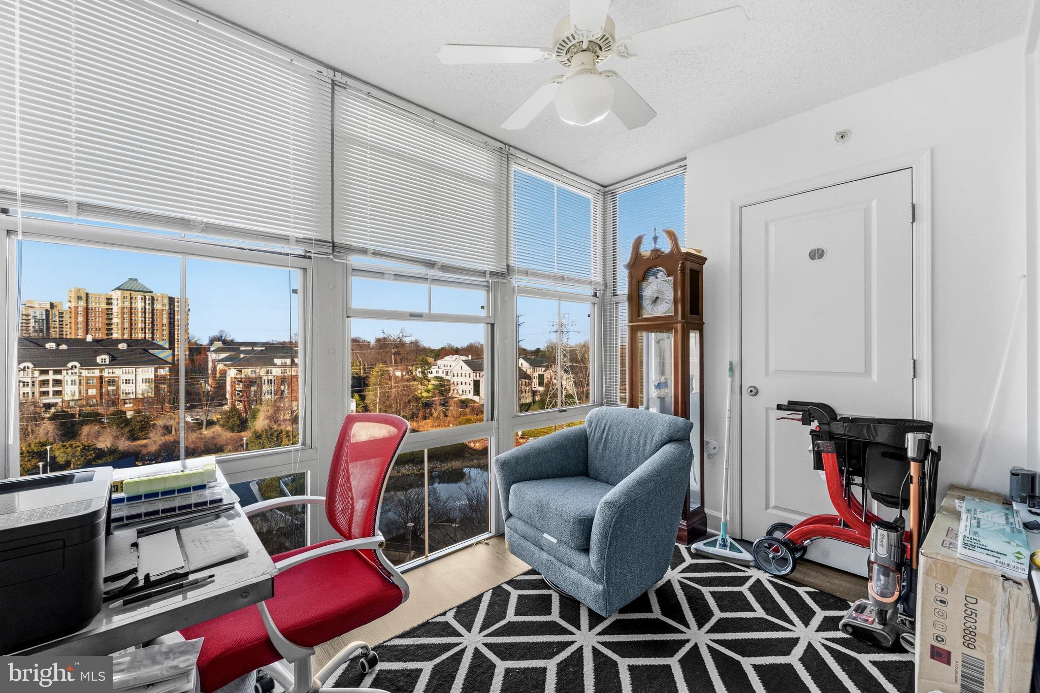 CARLTON HOUSE - Residential