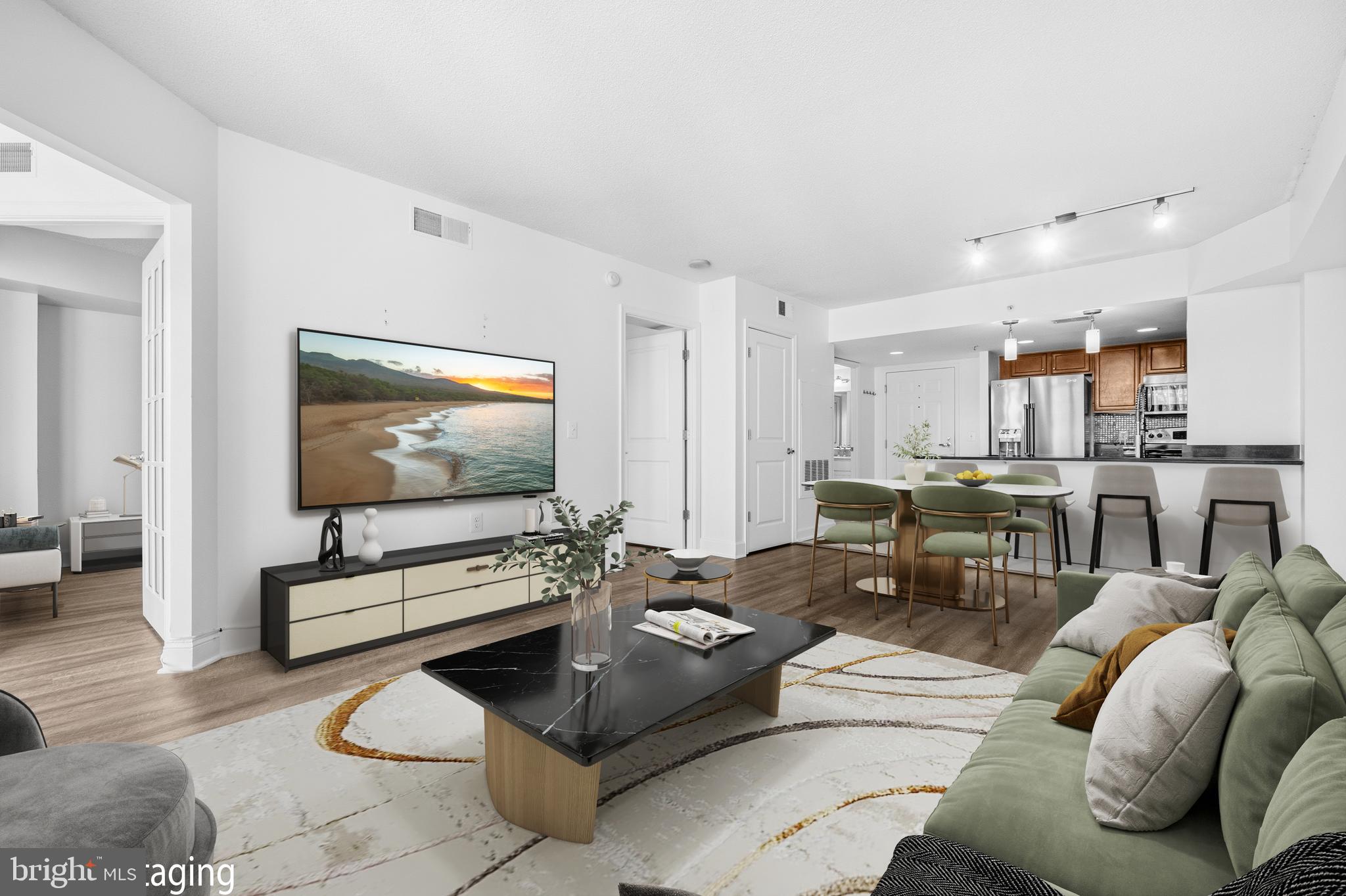 CARLTON HOUSE - Residential